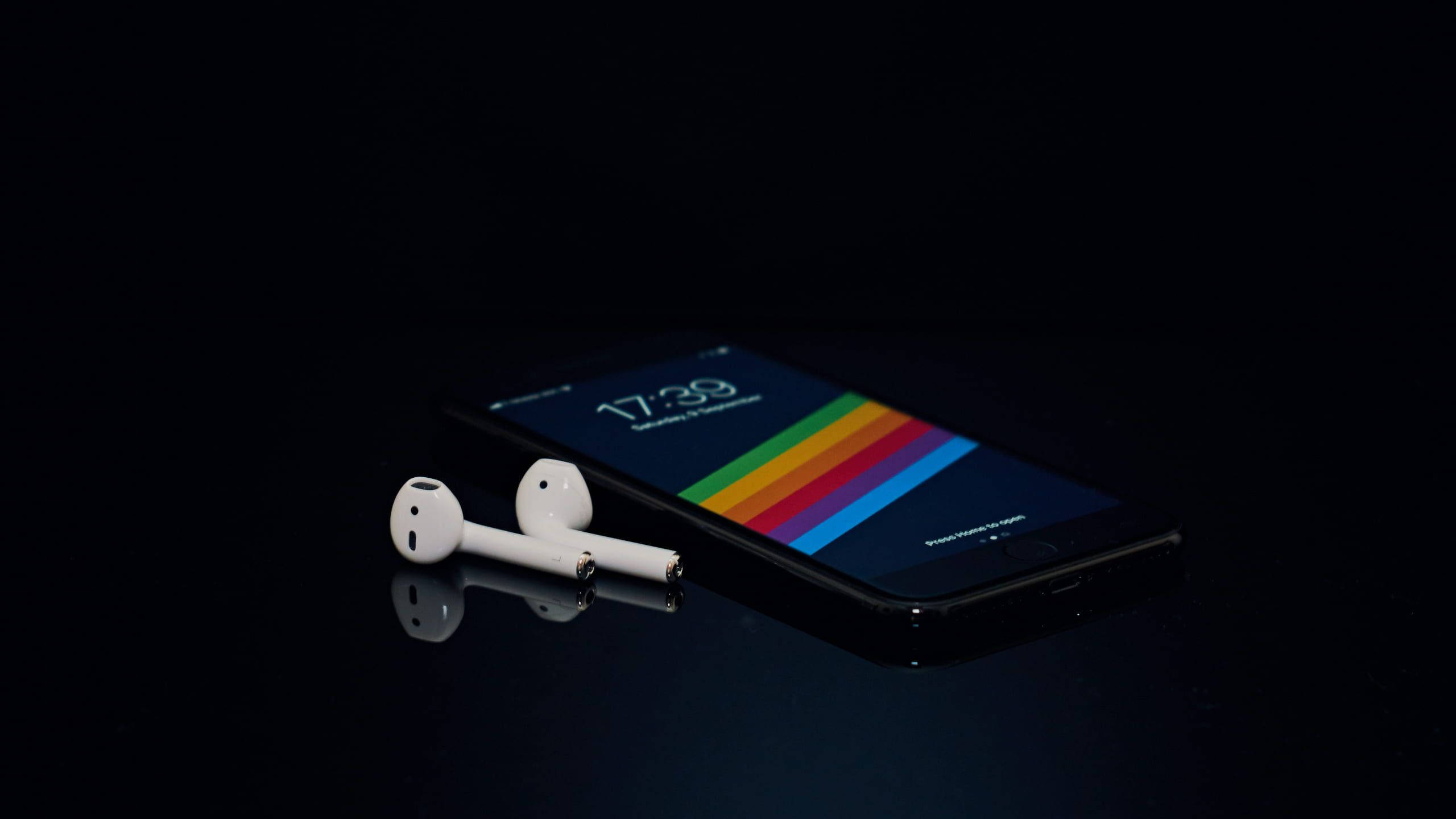AirPods, black iPhone 7, rainbow striped wallpaper, 2K Desktop Wallpaper