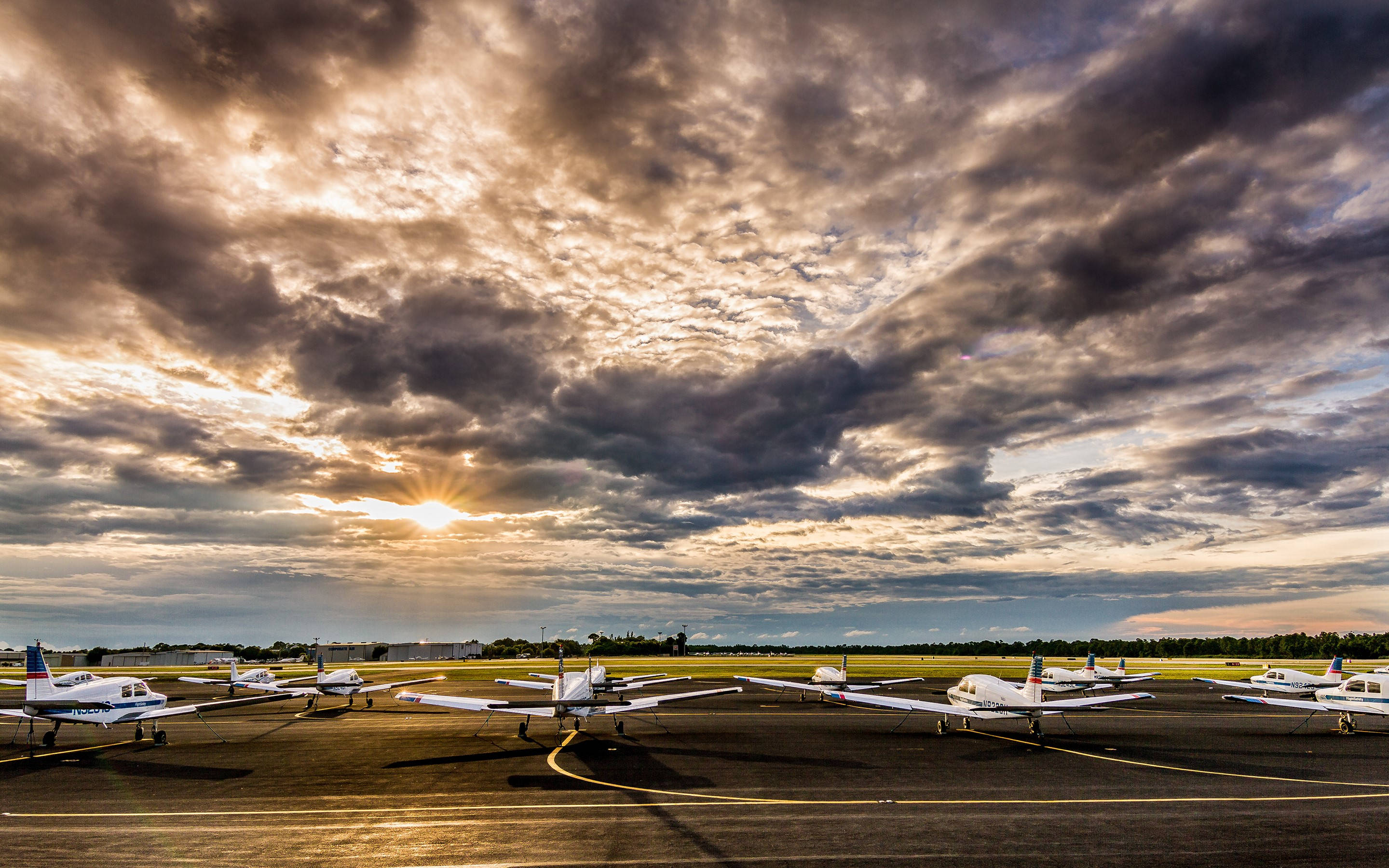 airfields, airport, tarmac, 2K Desktop Wallpaper