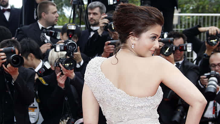 Aishwarya Rai, white beaded gown, red carpet event, SD Desktop Wallpaper