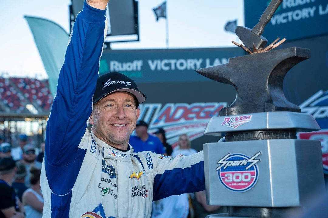 AJ Allmendinger, blue and white uniform, anvil-shaped trophy, SD Desktop Wallpaper