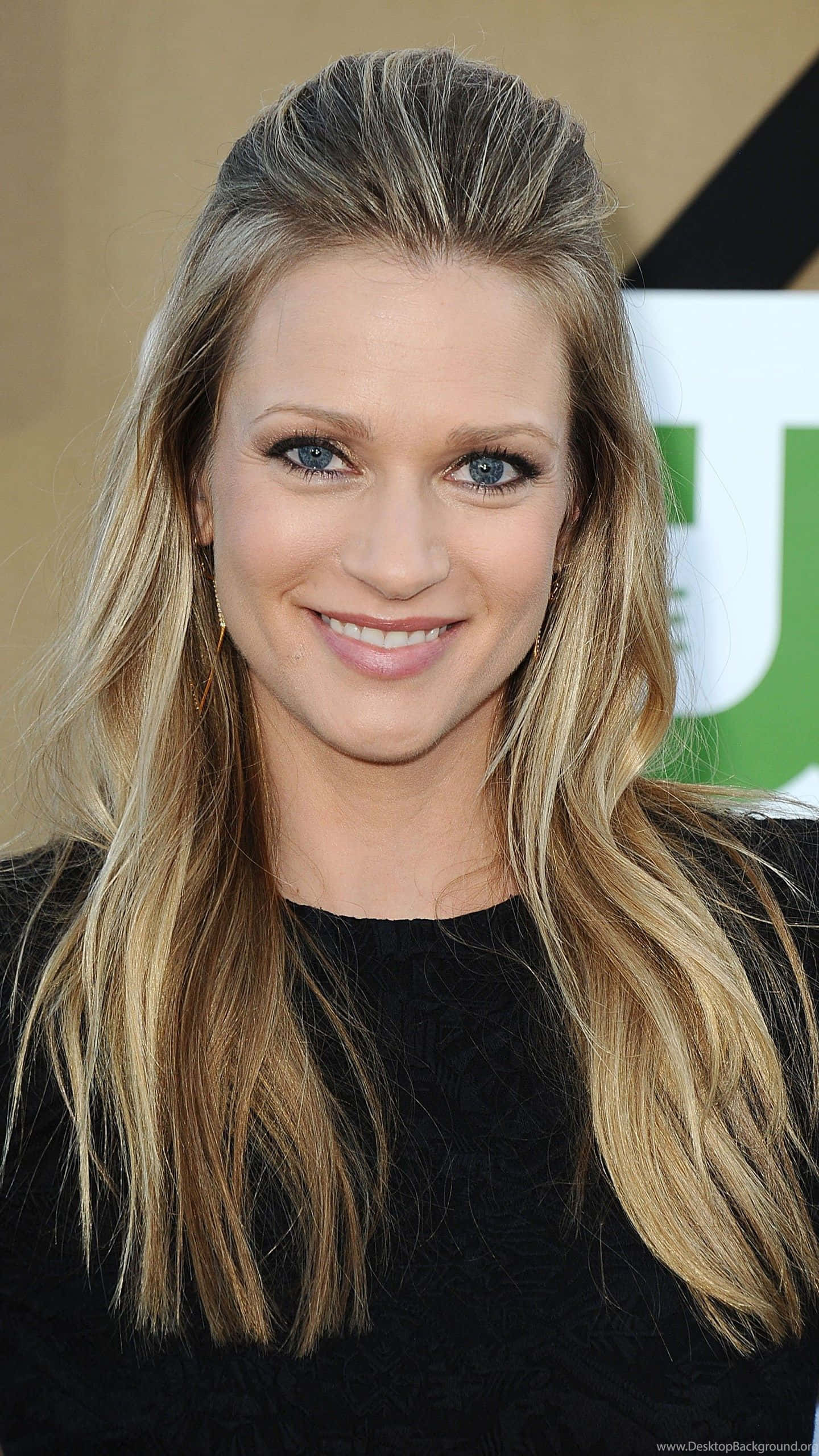 Aj Cook, blonde woman, blue eyes, 2K Phone Wallpaper