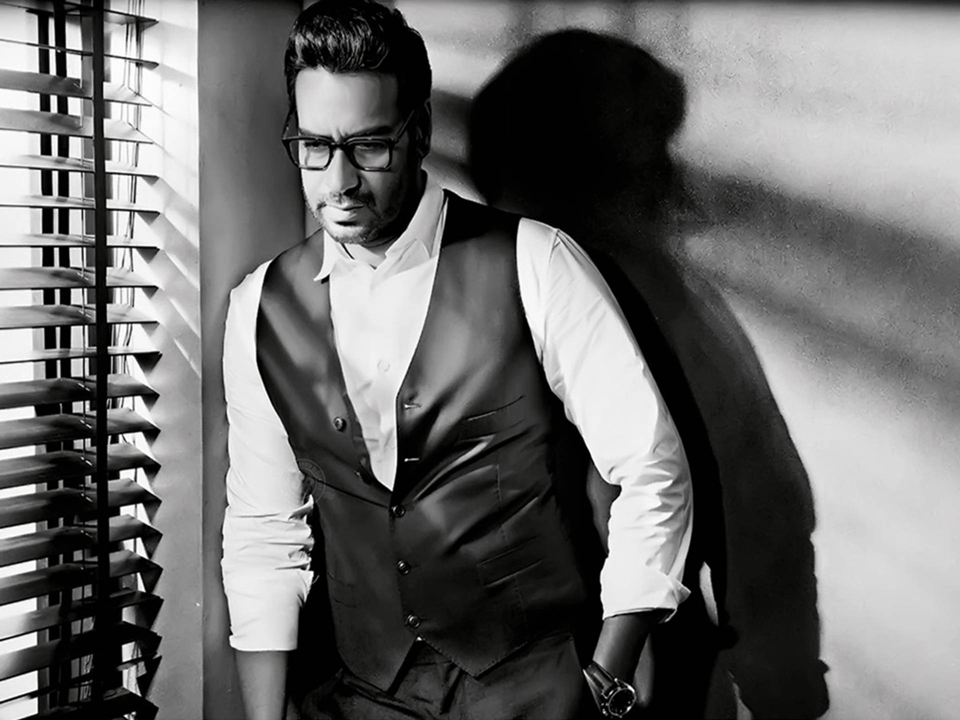 Ajay Devgn, vest, glasses, Full HD Desktop Wallpaper
