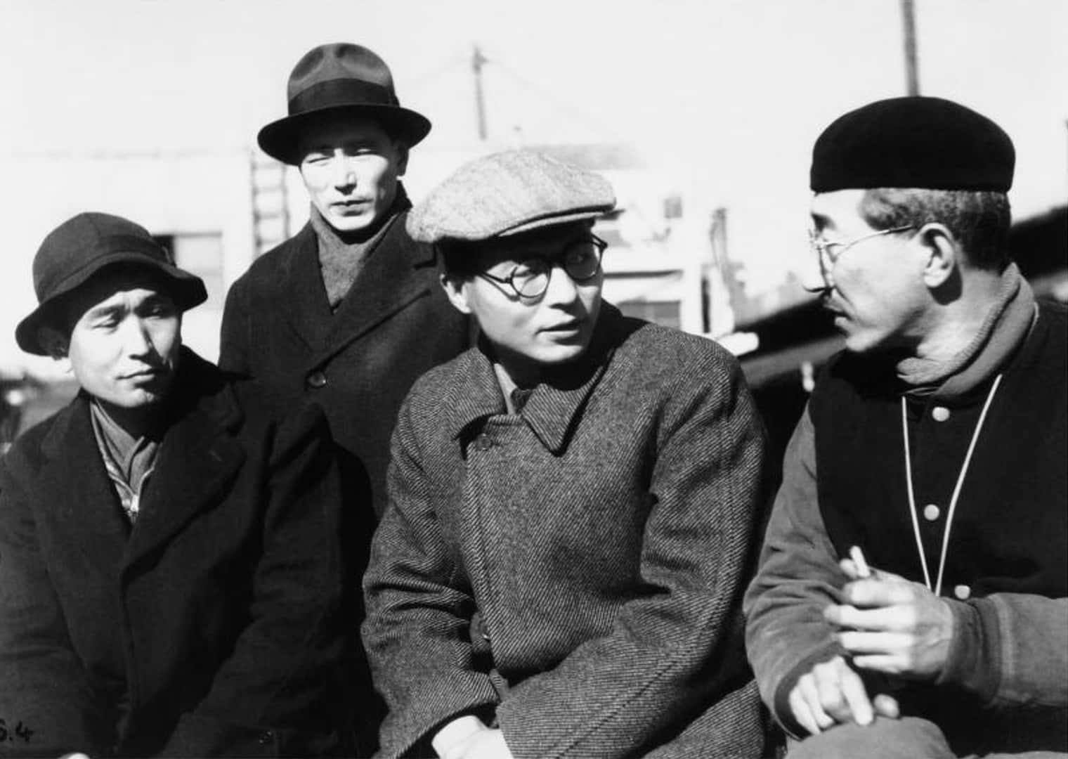 Akira Kurosawa, black and white, street photograph, HD Desktop Wallpaper
