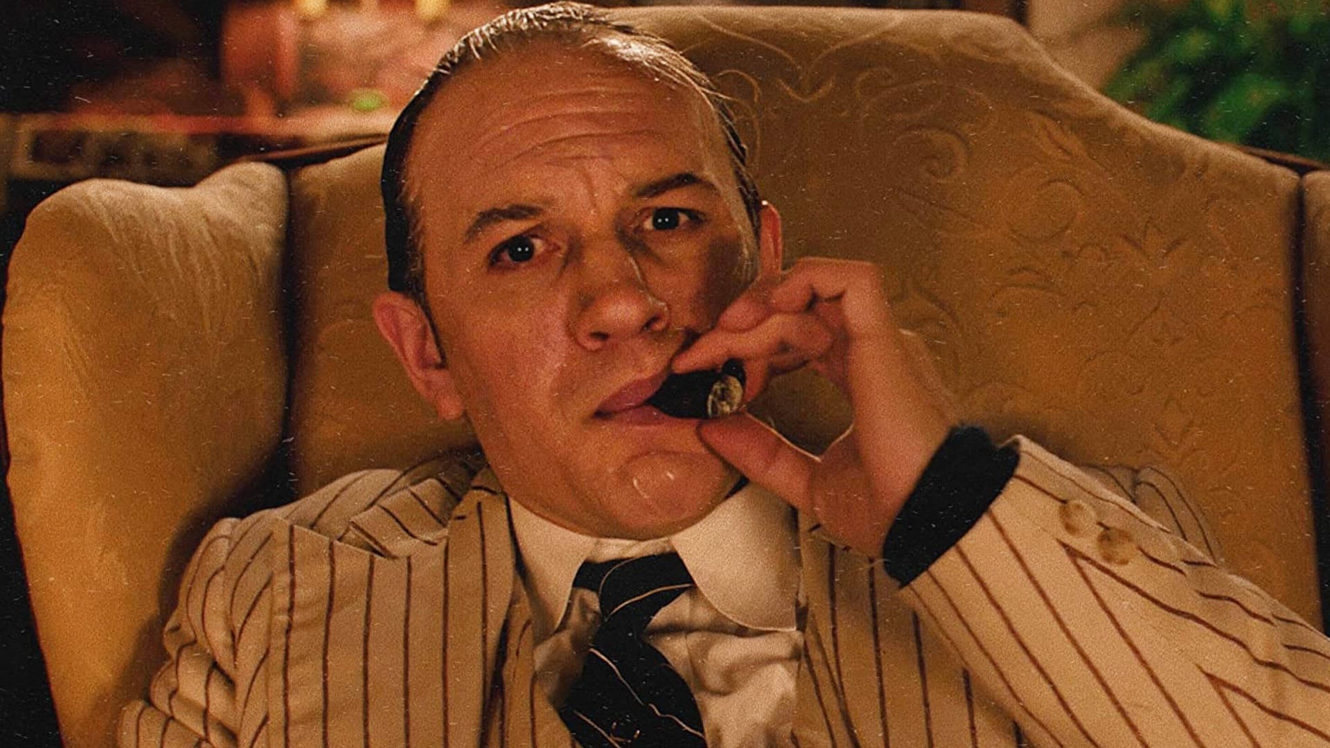 Al Capone, pinstripe suit, cigar, Full HD Desktop Wallpaper