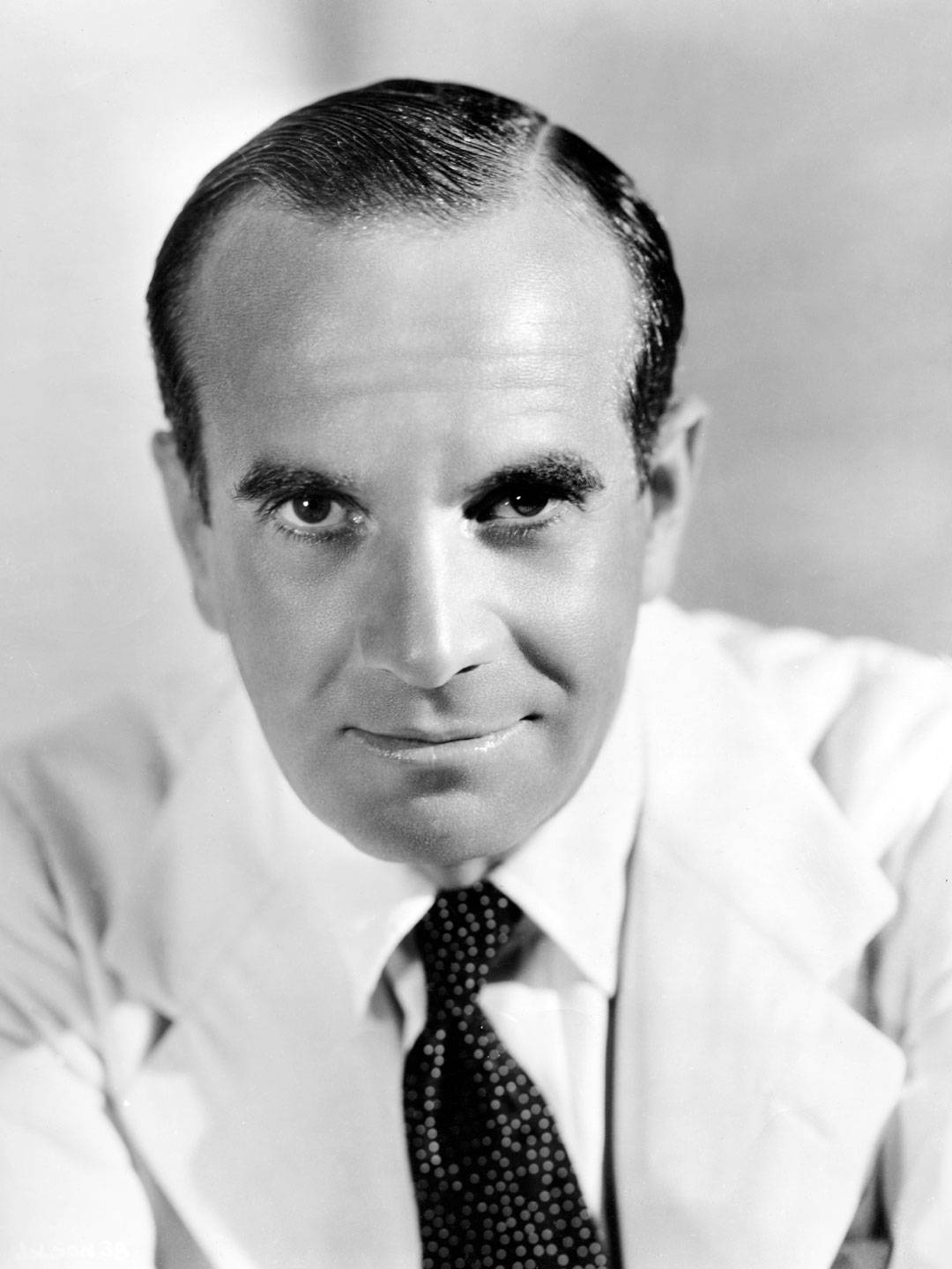 Al Jolson, black and white portrait, white suit, HD Phone Wallpaper