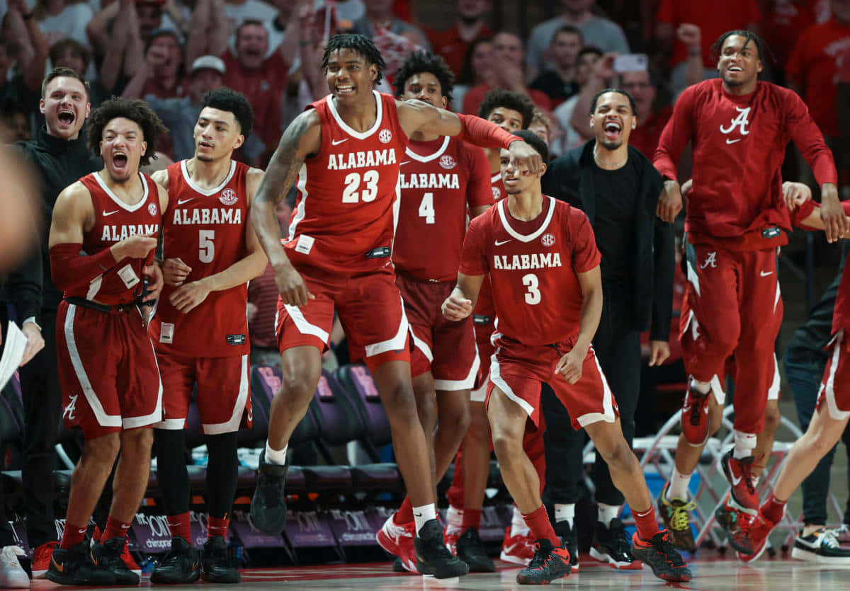 Alabama Basketball, red uniforms, court, SD Desktop Wallpaper