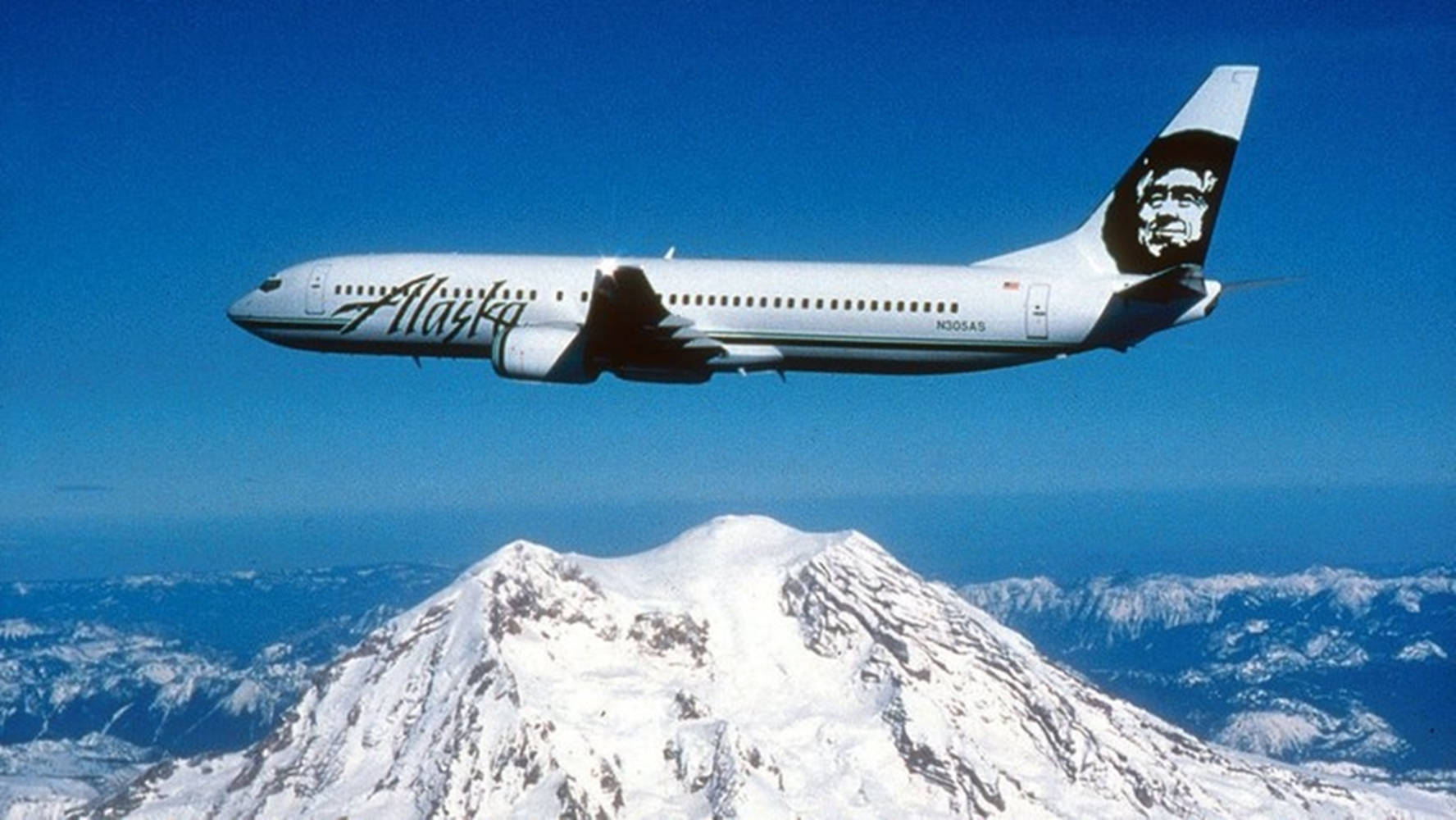 Alaska Airlines, mountain peak, snowcapped mountain range, HD Desktop Wallpaper
