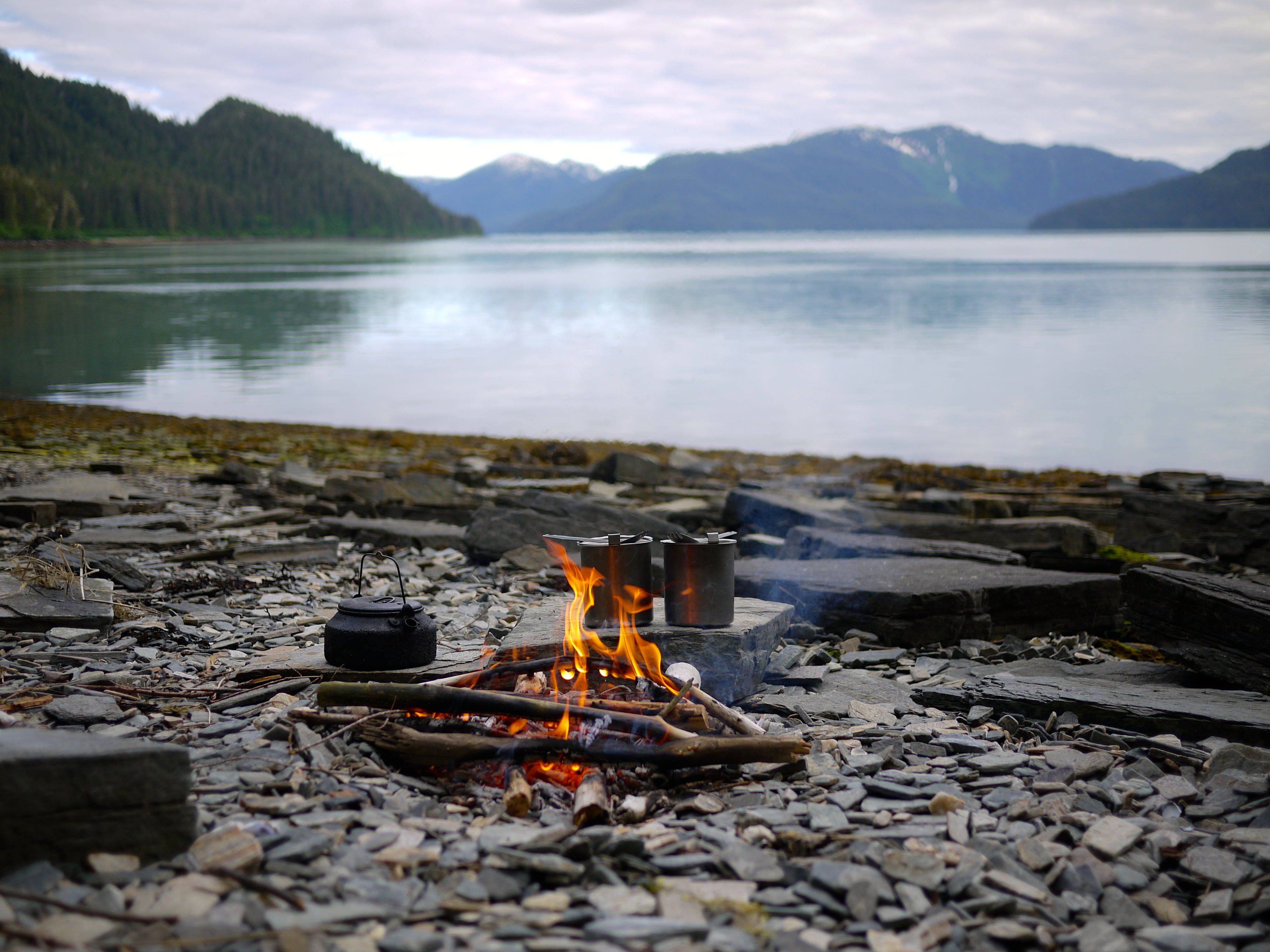 Alaska, mountain range, campfire, 4K Desktop Wallpaper