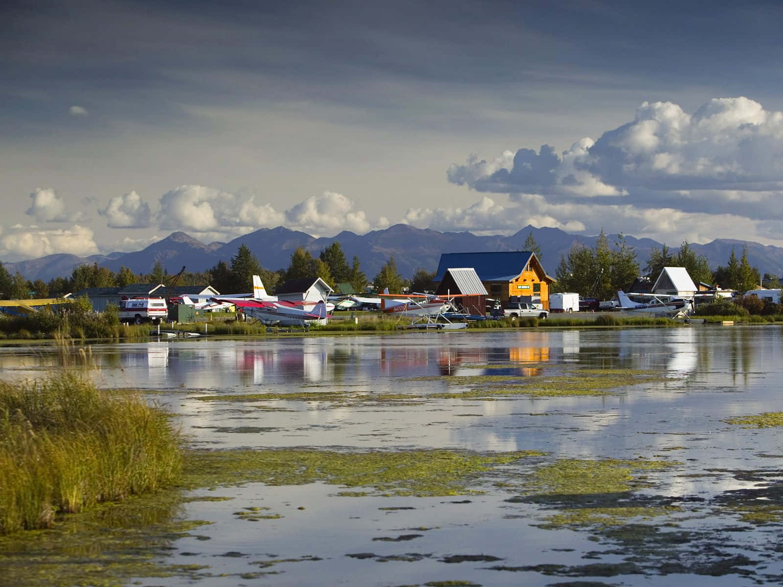 Alaska, lakeside airstrip, colorful seaplanes, HD Desktop Wallpaper