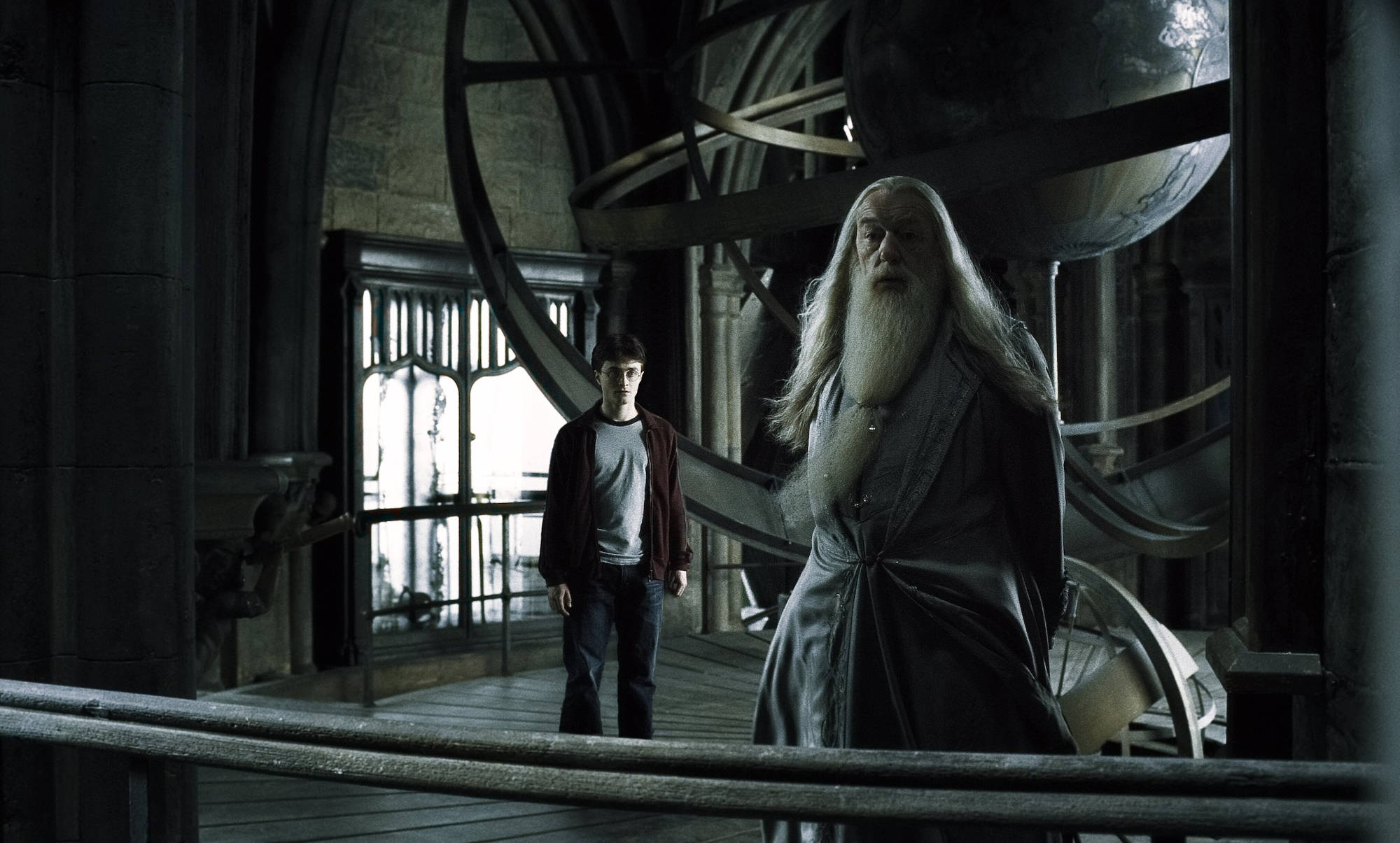 Albus Dumbledore, long white beard, dimly lit, Full HD Desktop Wallpaper