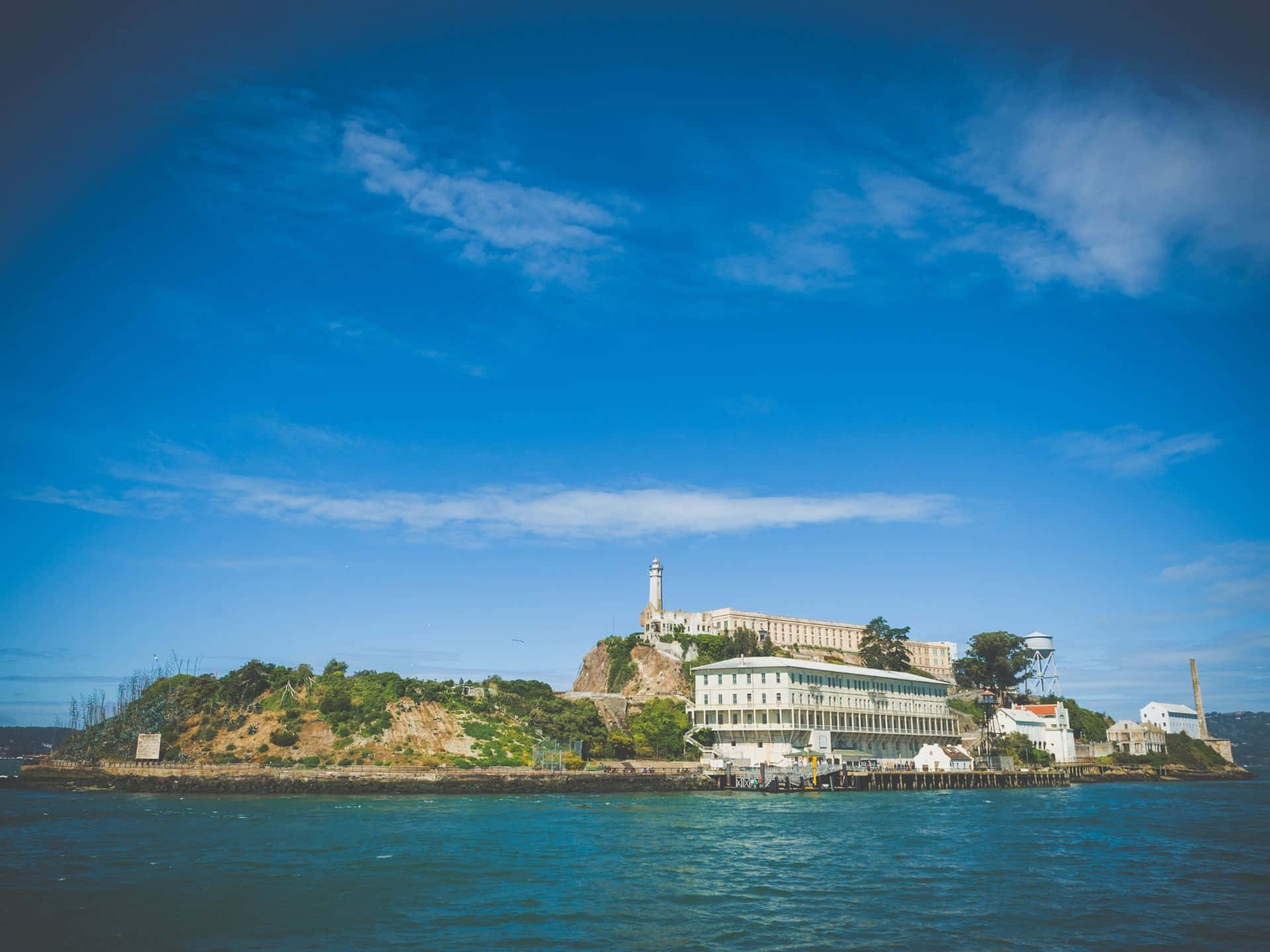 Alcatraz Island, historic prison buildings, lighthouse, Full HD Desktop Wallpaper