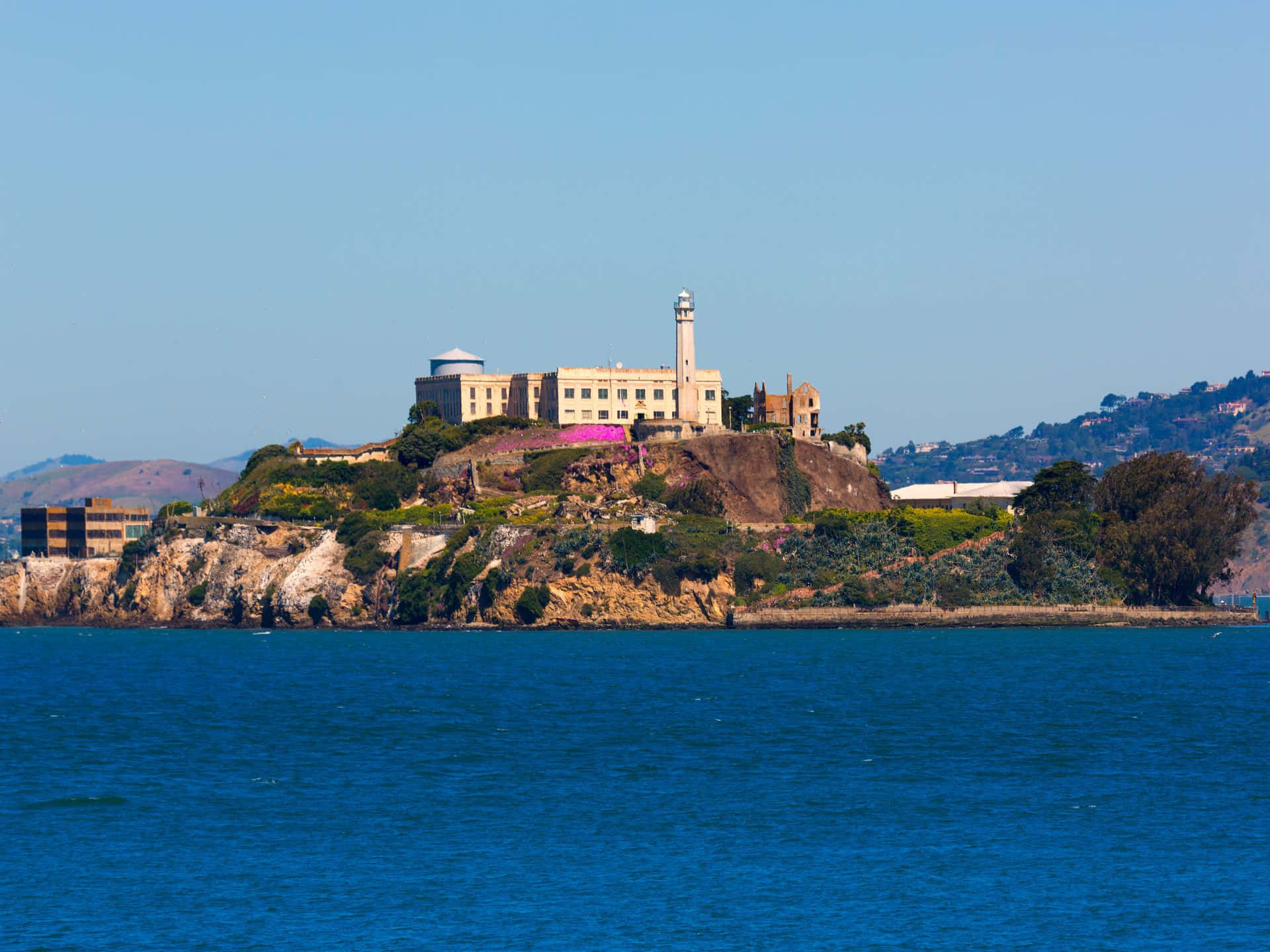Alcatraz Island, prison complex, clear blue sky, Full HD Desktop Wallpaper