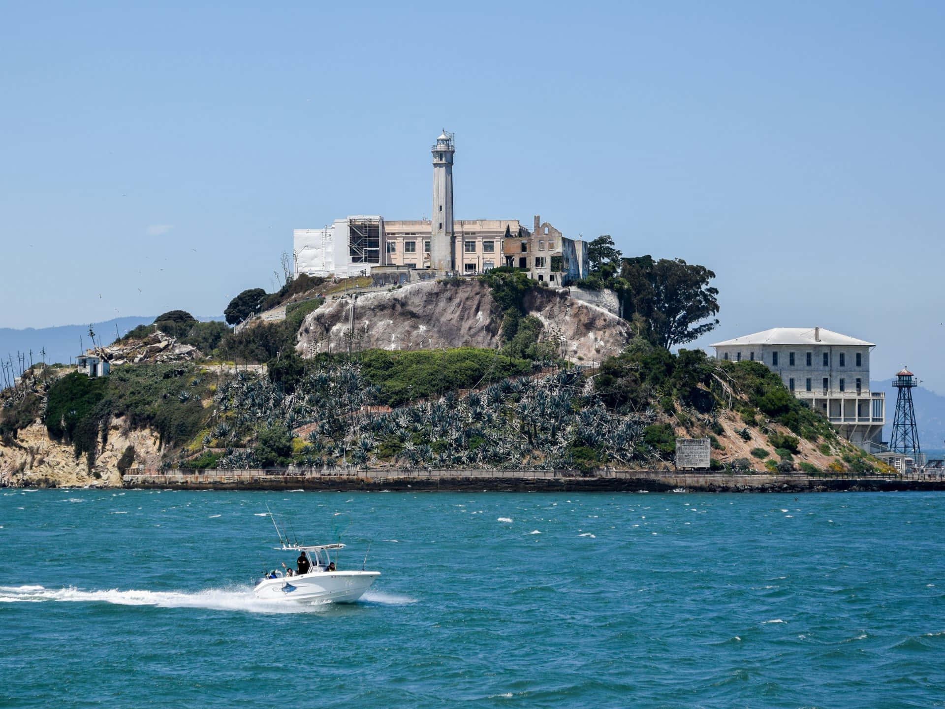 Alcatraz Island, white speedboat, turquoise waters, Full HD Desktop Wallpaper