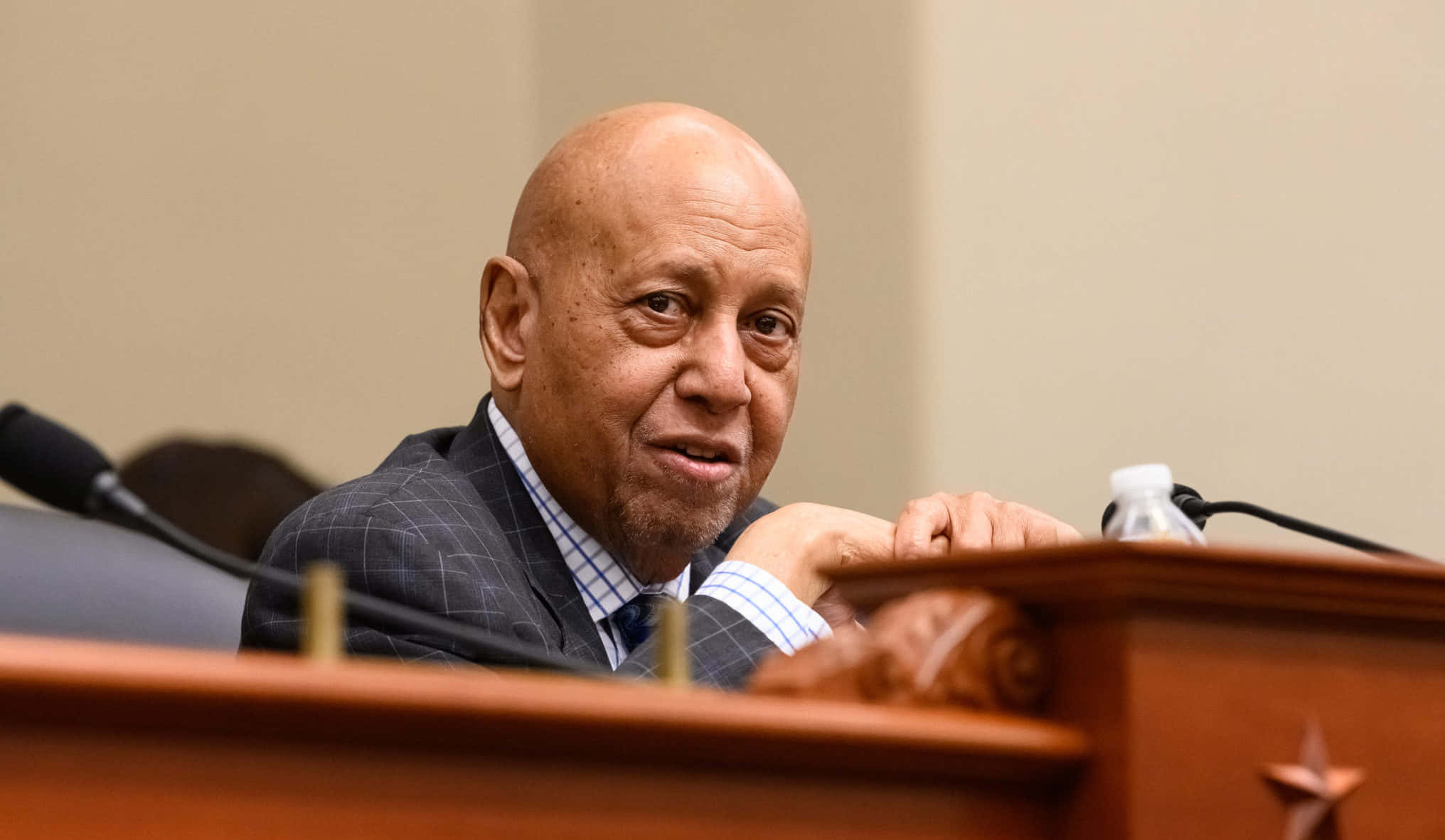 Alcee Hastings, congress session, checkered suit, Full HD Desktop Wallpaper