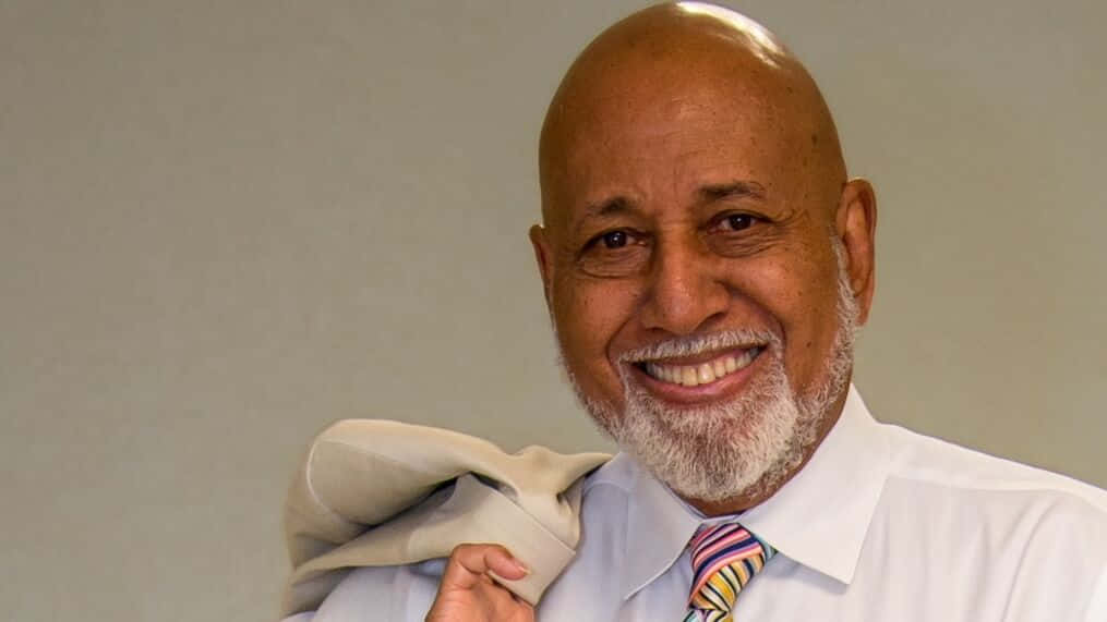 Alcee Hastings, beige jacket, bald man, SD Desktop Wallpaper