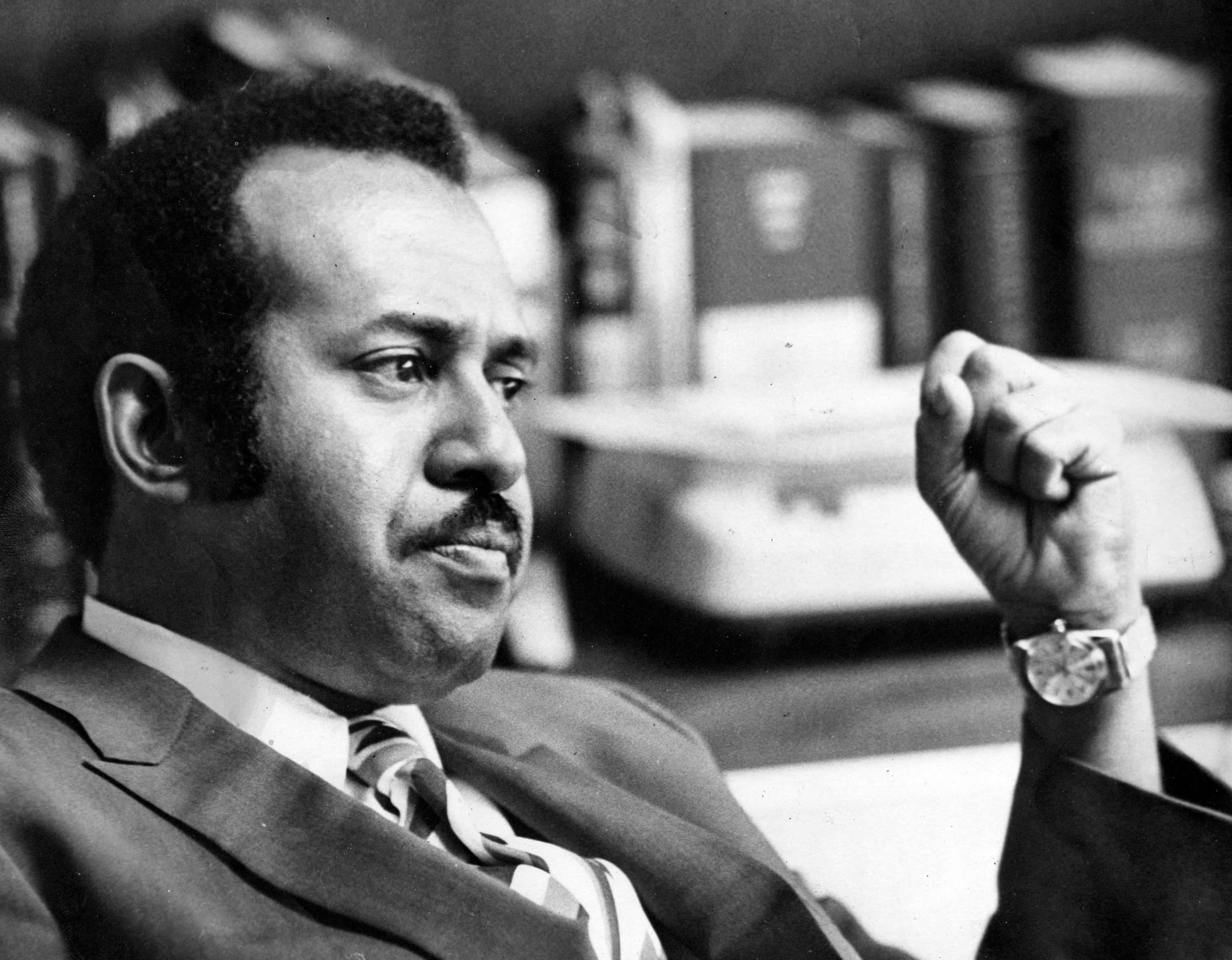 Alcee Hastings, black and white portrait, suit and tie, 2K Desktop Wallpaper