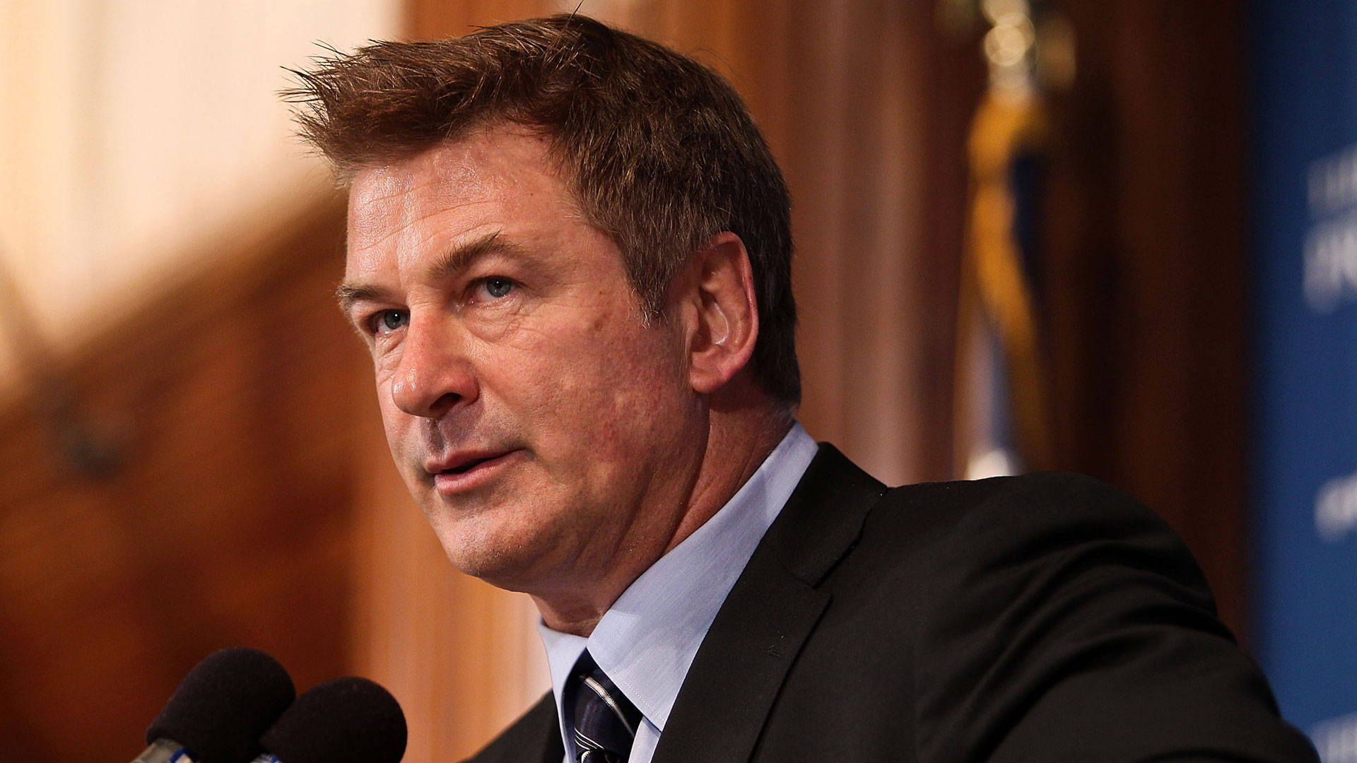 Alec Baldwin, dark suit, tie, Full HD Desktop Wallpaper