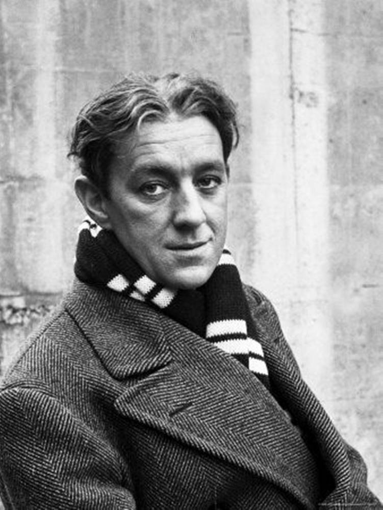 Alec Guinness, black and white portrait, textured coat, SD Phone Wallpaper