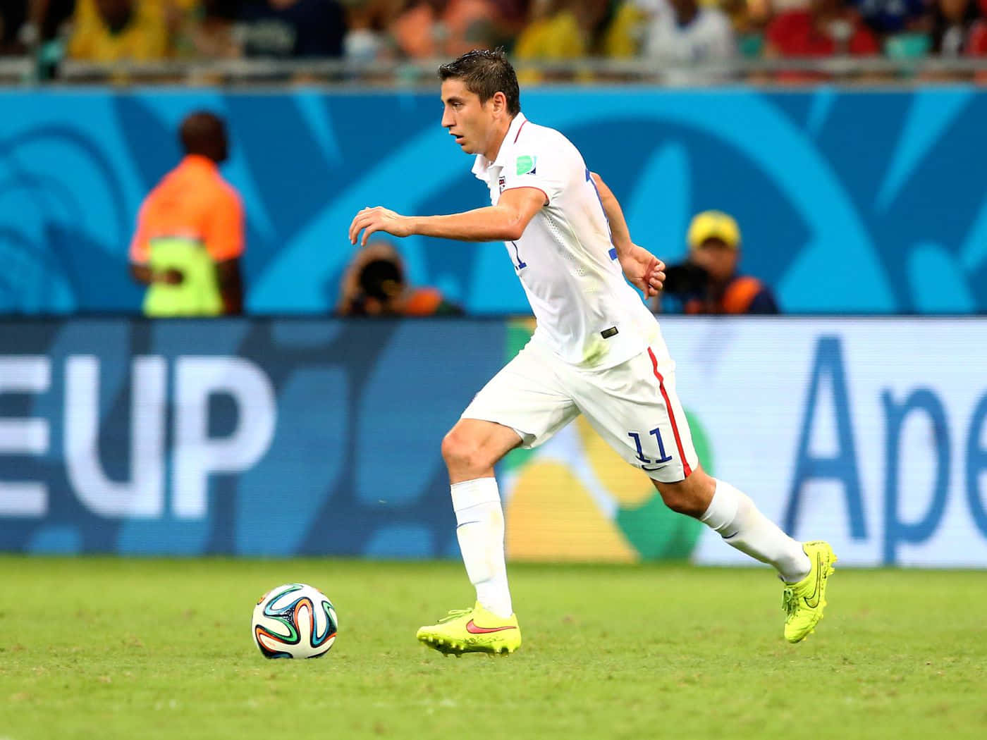 Alejandro Bedoya, white kit, colorful ball, HD Desktop Wallpaper