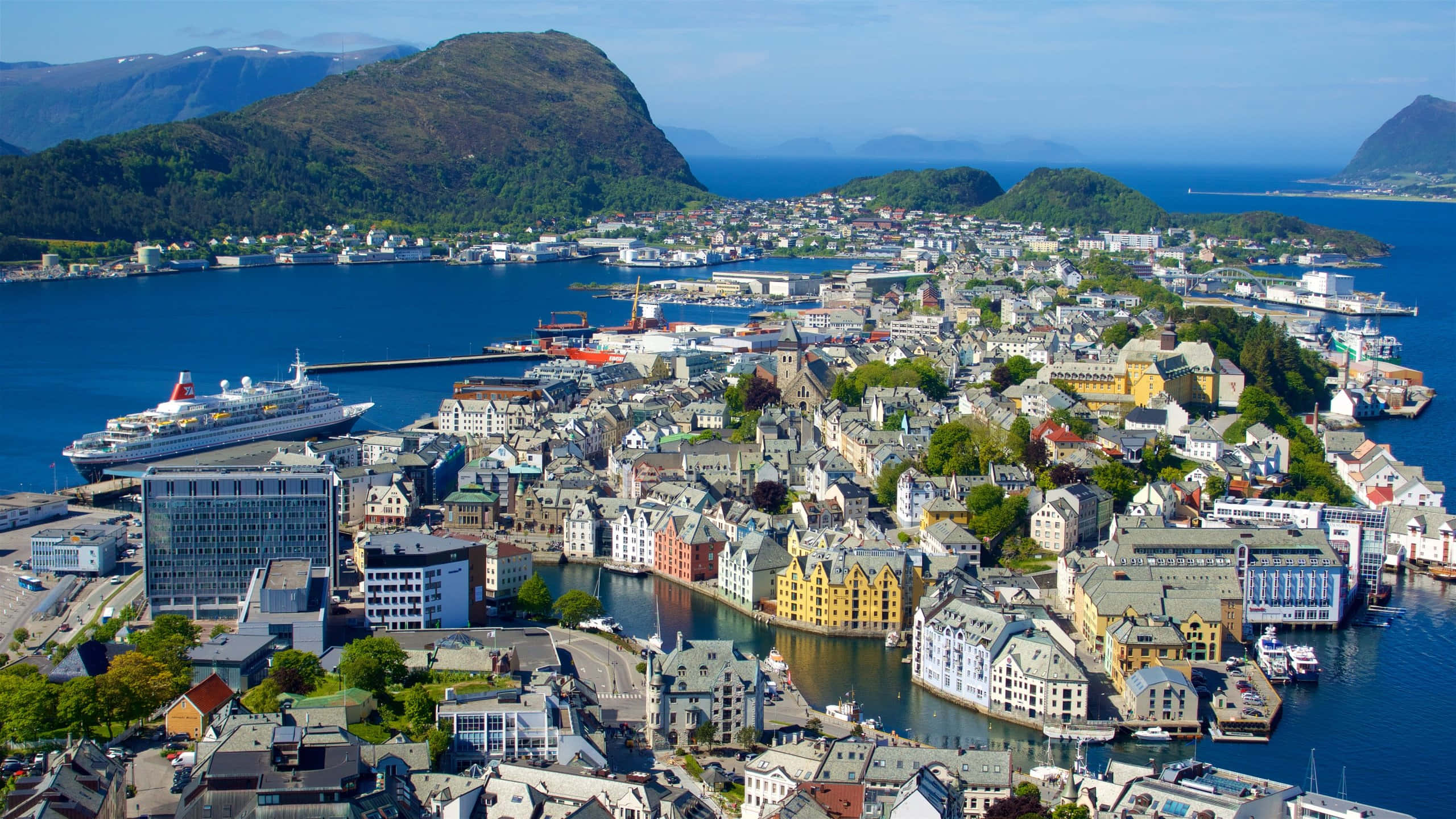 Ålesund, sunset, coastal town, 2K Desktop Wallpaper