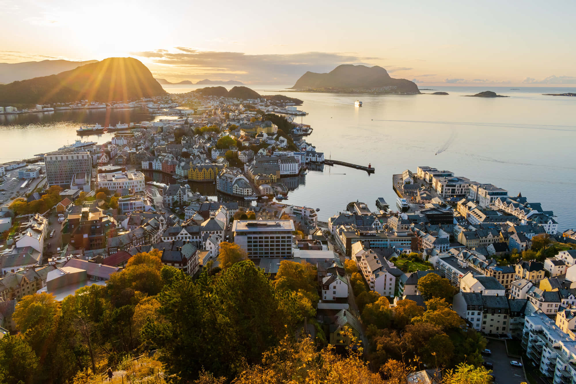 Ålesund, coast, golden hour, Full HD Desktop Wallpaper