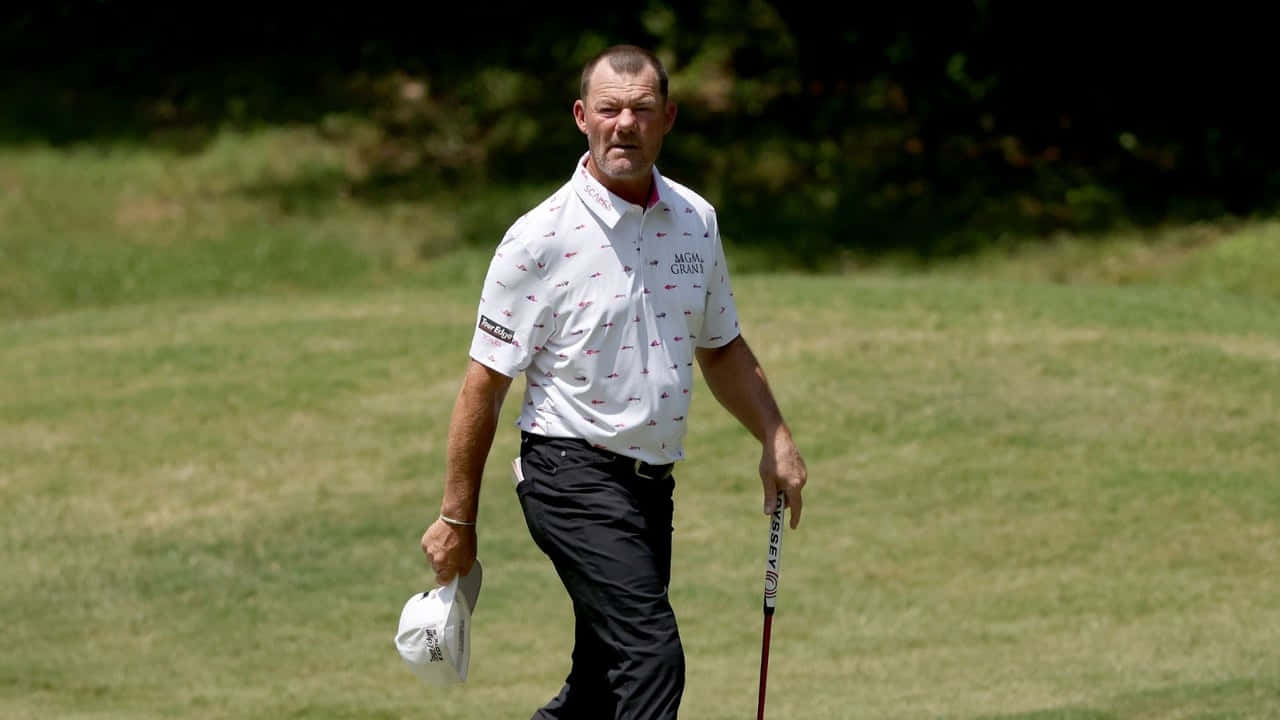 Alex Cejka, white shirt, sunlit green course, HD Desktop Wallpaper