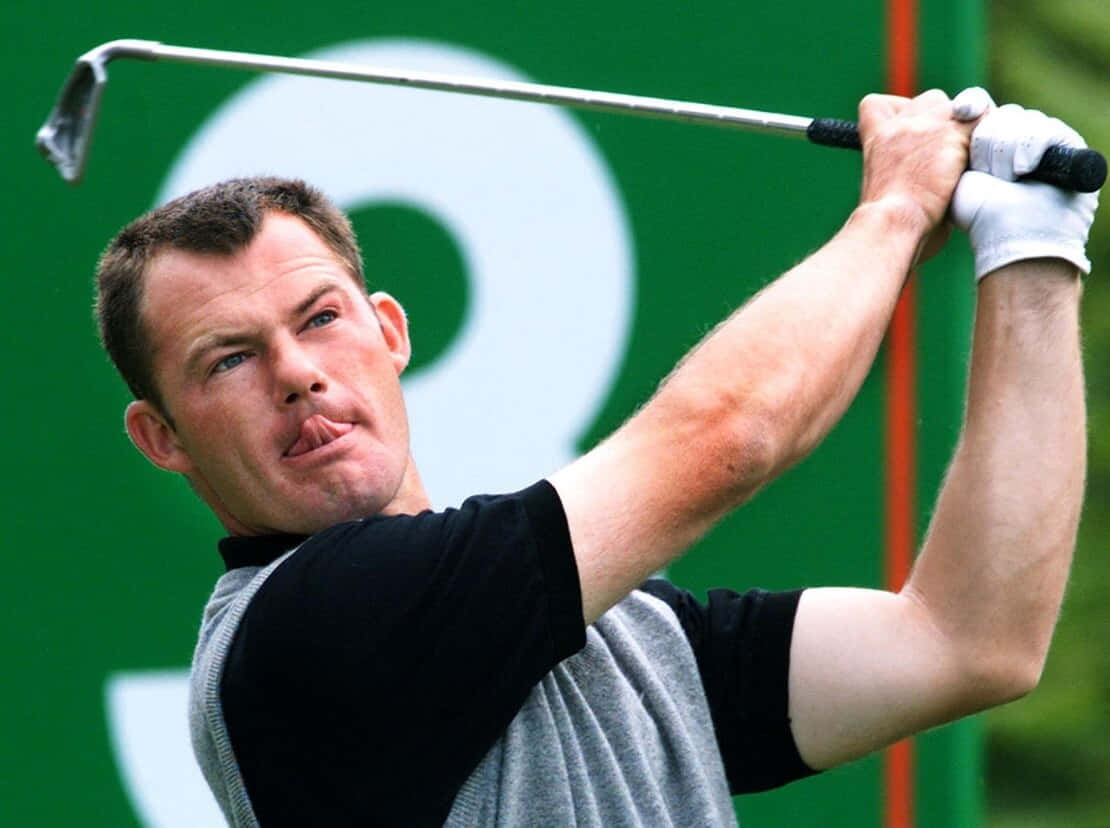 Alex Cejka, mid-swing, golf club, SD Desktop Wallpaper