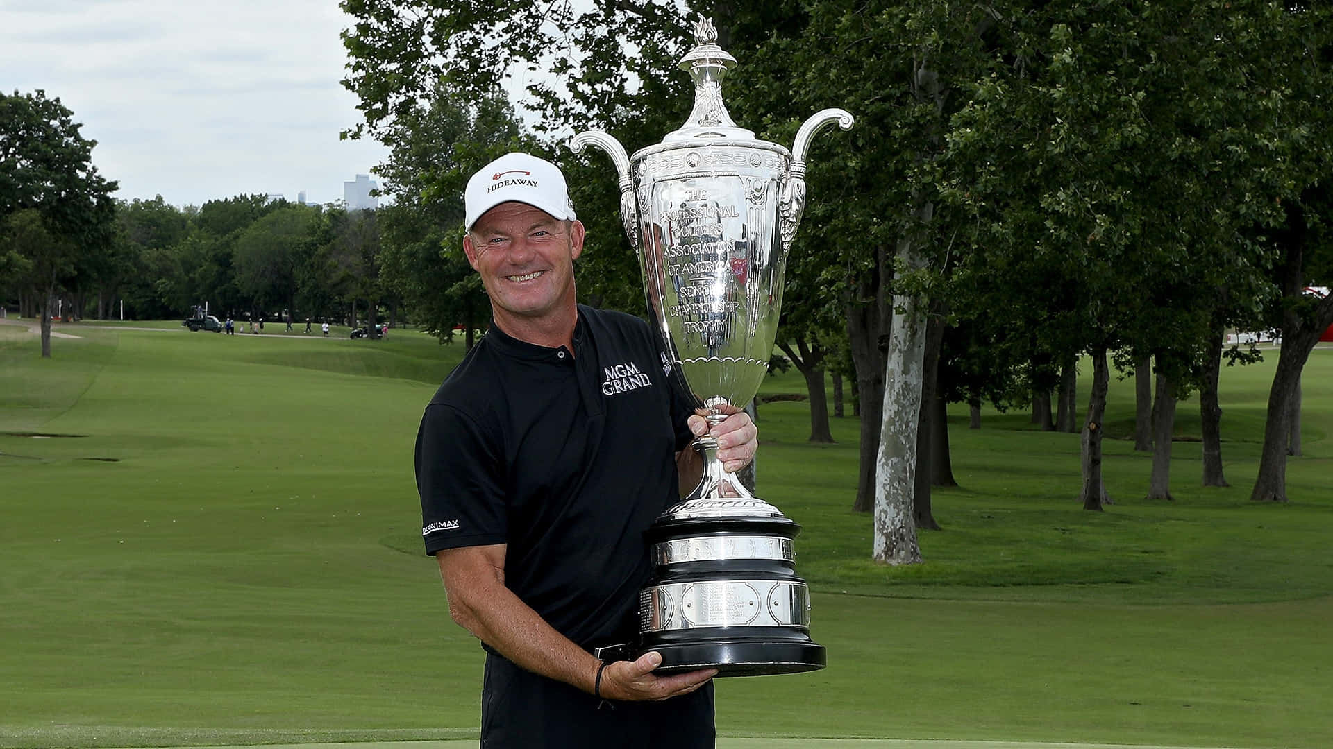 Alex Cejka, silver trophy, lush green golf course, Full HD Desktop Wallpaper
