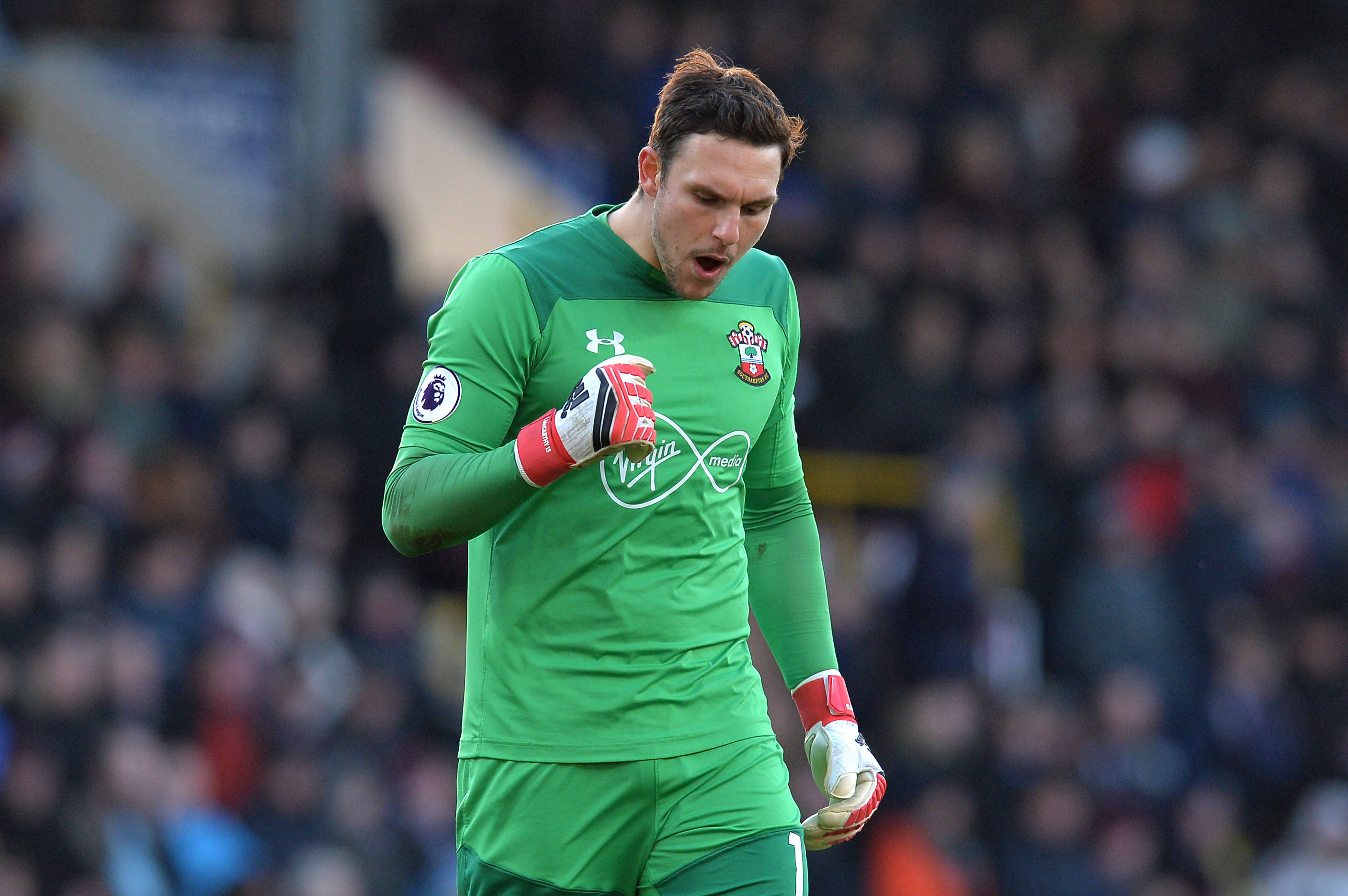 Alex McCarthy, green jersey, soccer goalkeeper, 2K Desktop Wallpaper