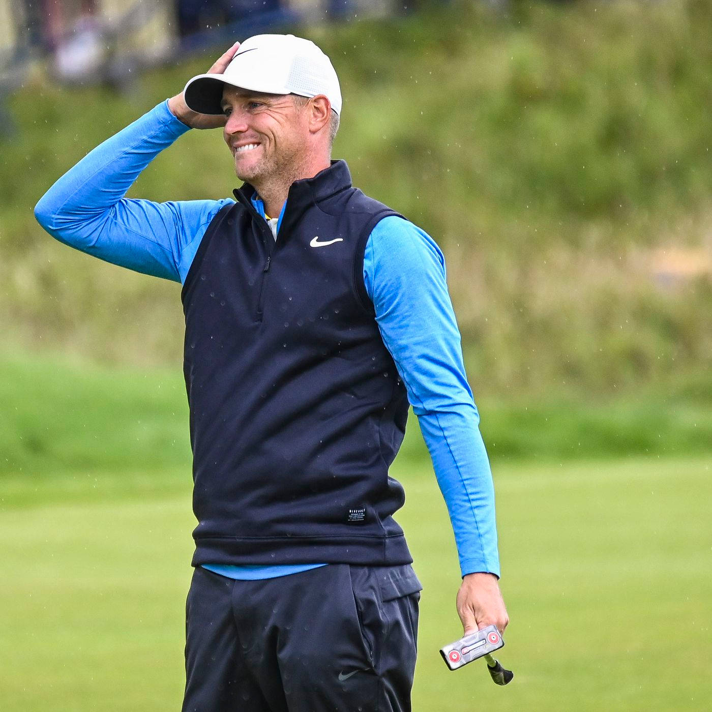 Alex Noren, blue and black gear, putter, HD Desktop Wallpaper