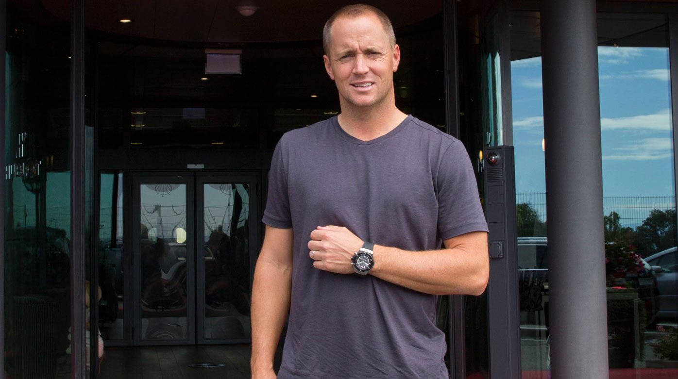 Alex Noren, gray t-shirt, glass building, HD Desktop Wallpaper