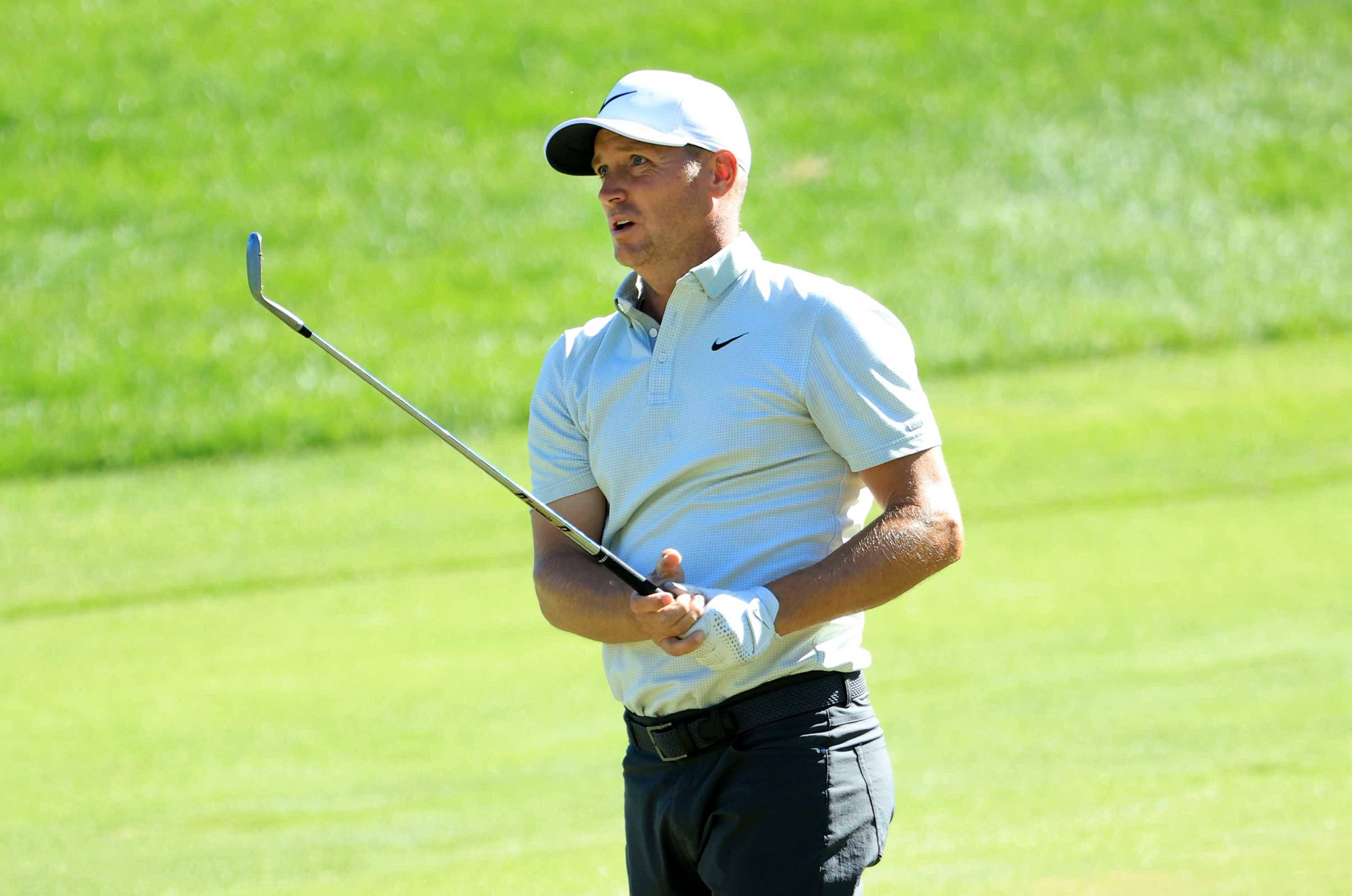 Alex Noren, golf club, light polo, 2K Desktop Wallpaper
