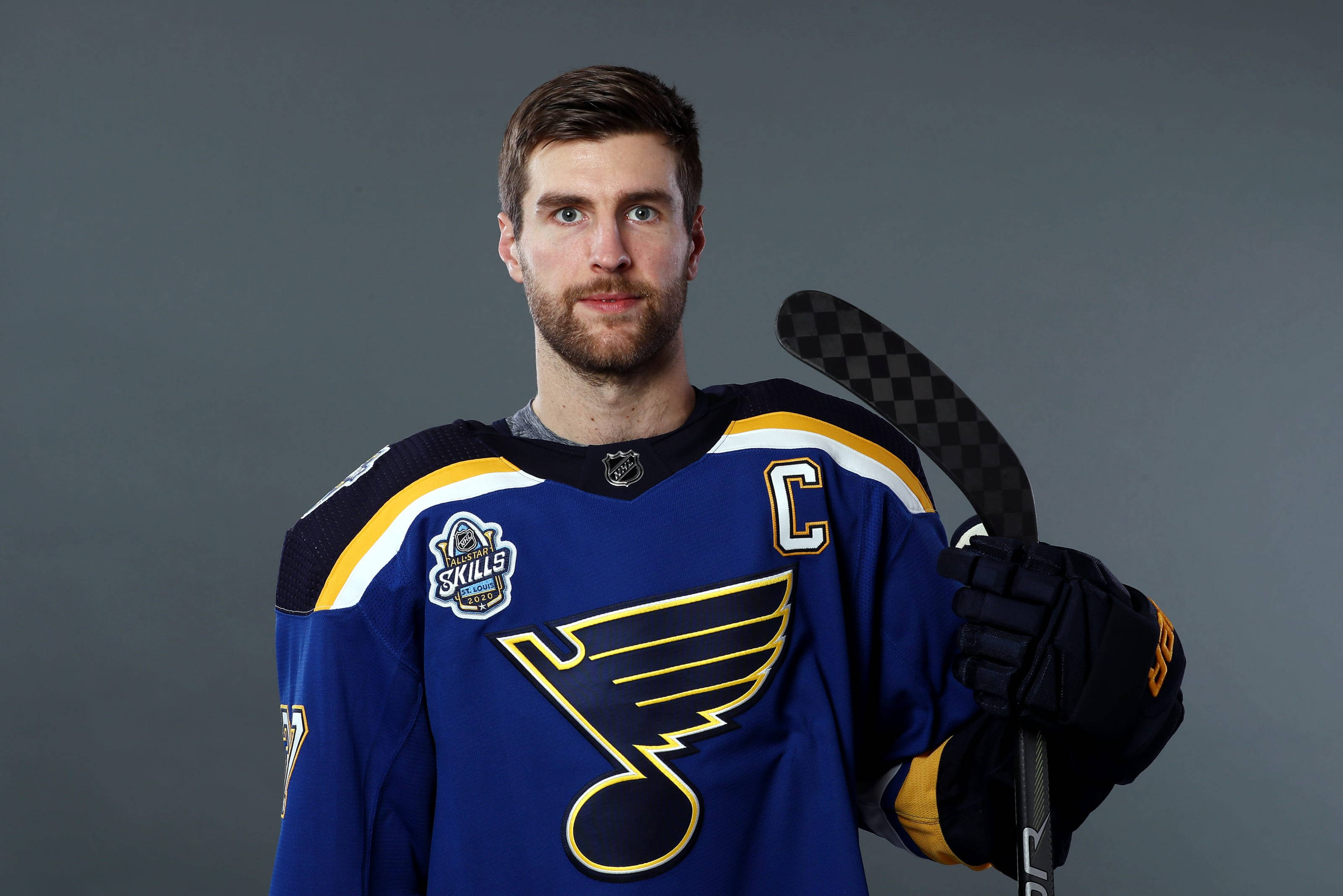Alex Pietrangelo, blue jersey, gold accents, 2K Desktop Wallpaper