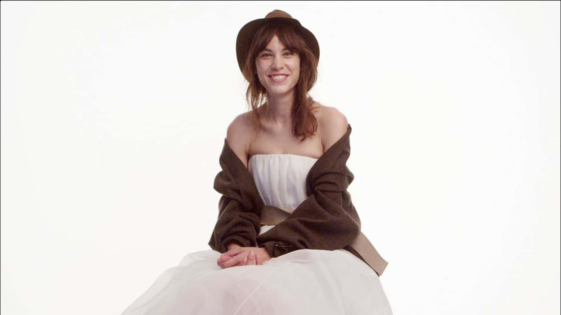 Alexa Chung, white dress, brown hat, Full HD Desktop Wallpaper