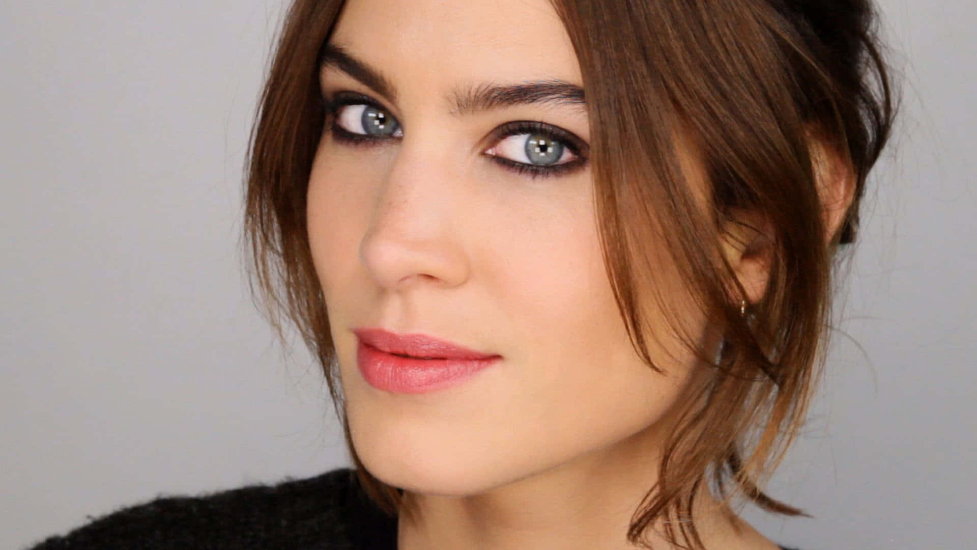 Alexa Chung, blue eyes, soft brown hair, Full HD Desktop Wallpaper