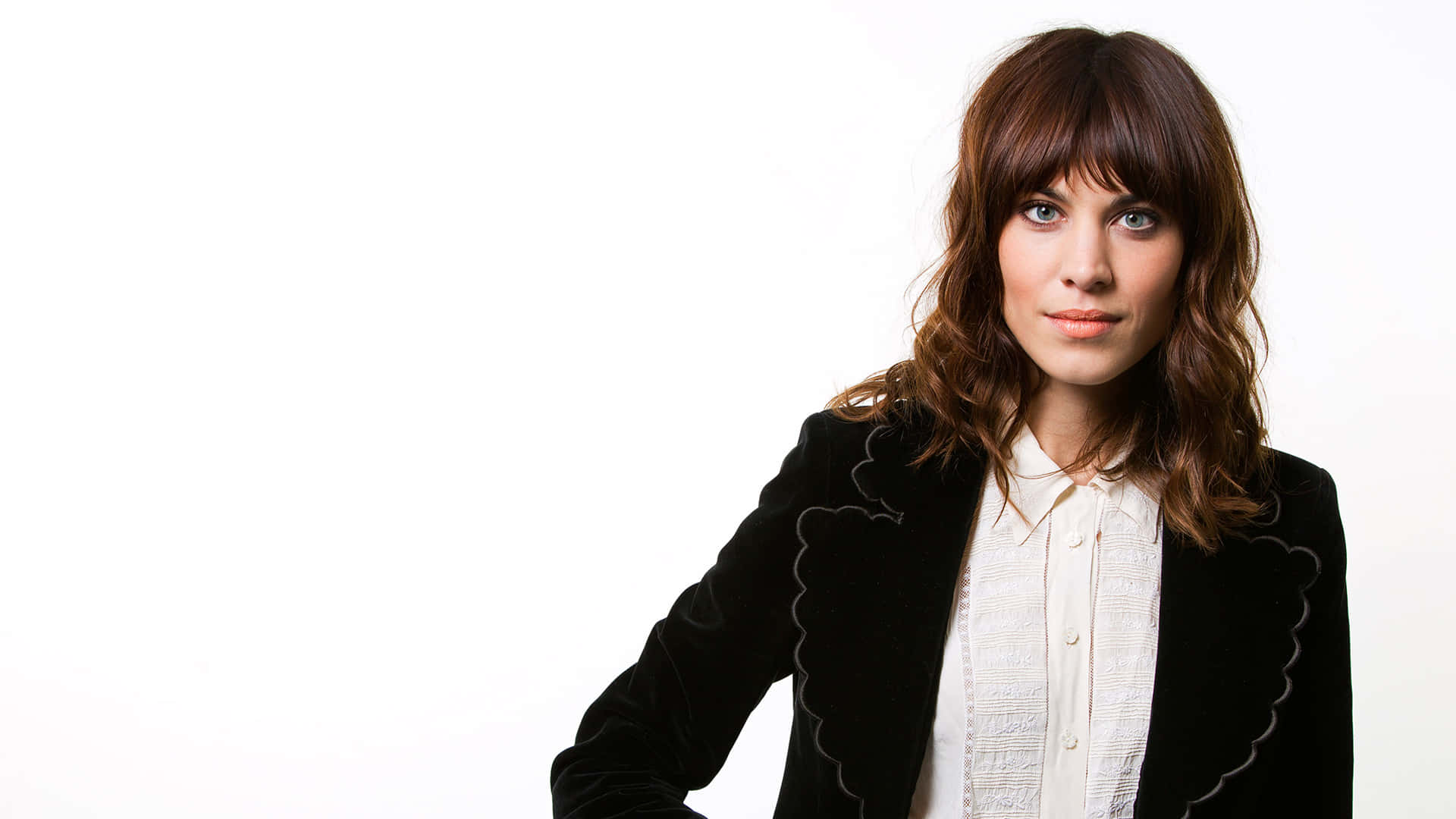 Alexa Chung, black velvet jacket, scalloped edges, Full HD Desktop Wallpaper