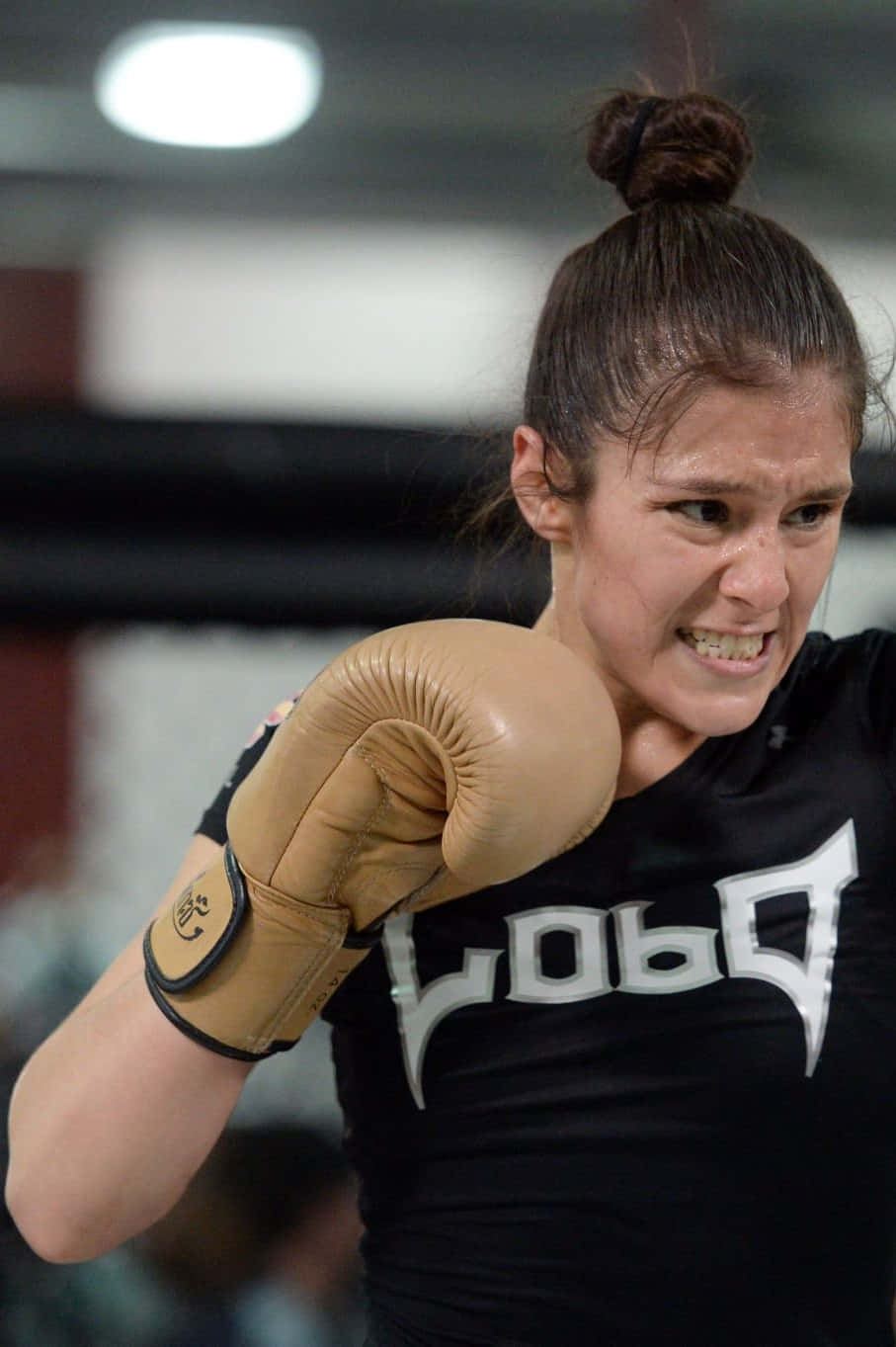 Alexa Grasso, tan gloves, gym, HD Phone Wallpaper