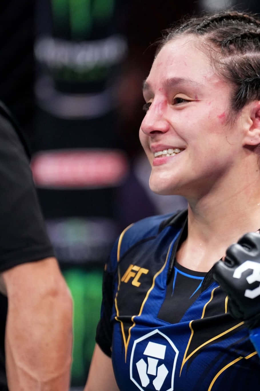 Alexa Grasso, MMA fighter, bruised face, HD Phone Wallpaper