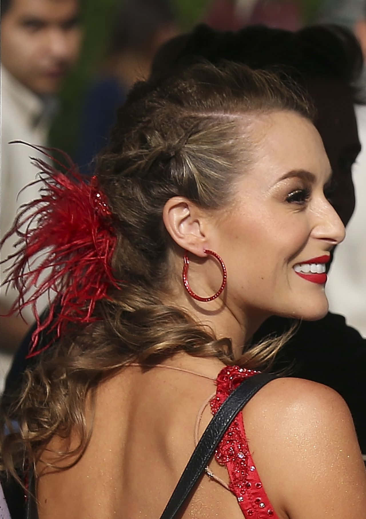 Alexa PenaVega, red feather hair accessory, hoop earrings, HD Phone Wallpaper