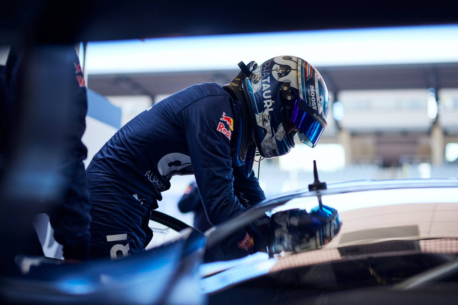 Alexander Albon, racing car, blue suit, HD Desktop Wallpaper