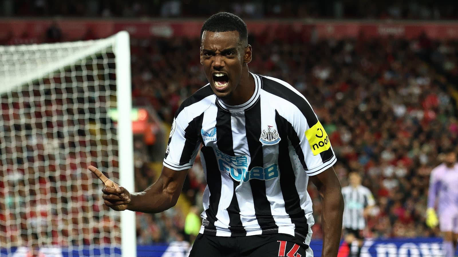 Alexander Isak, black and white stripes, goal net, HD Desktop Wallpaper
