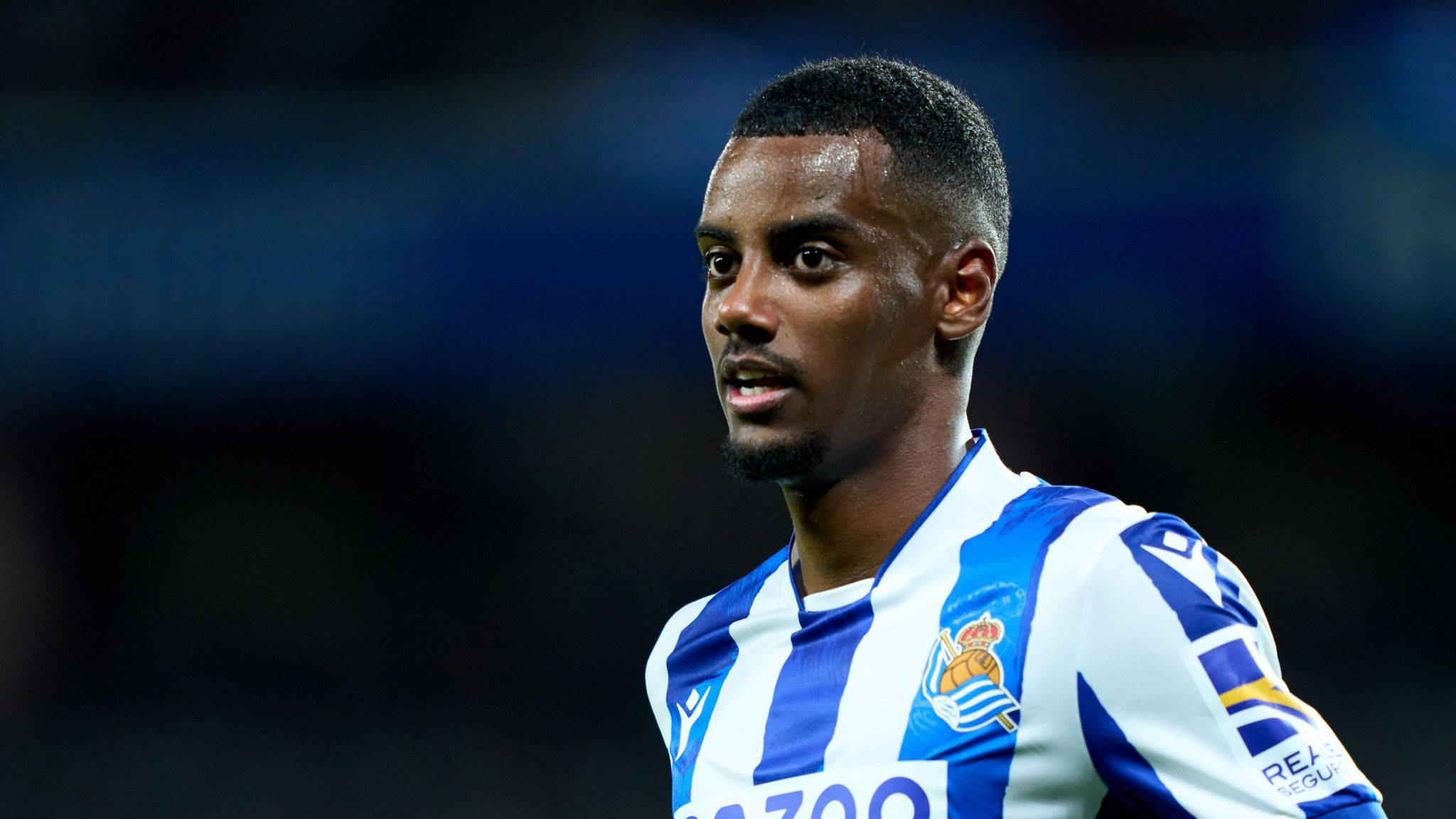 Alexander Isak, blue and white striped jersey, nighttime match, Full HD Desktop Wallpaper