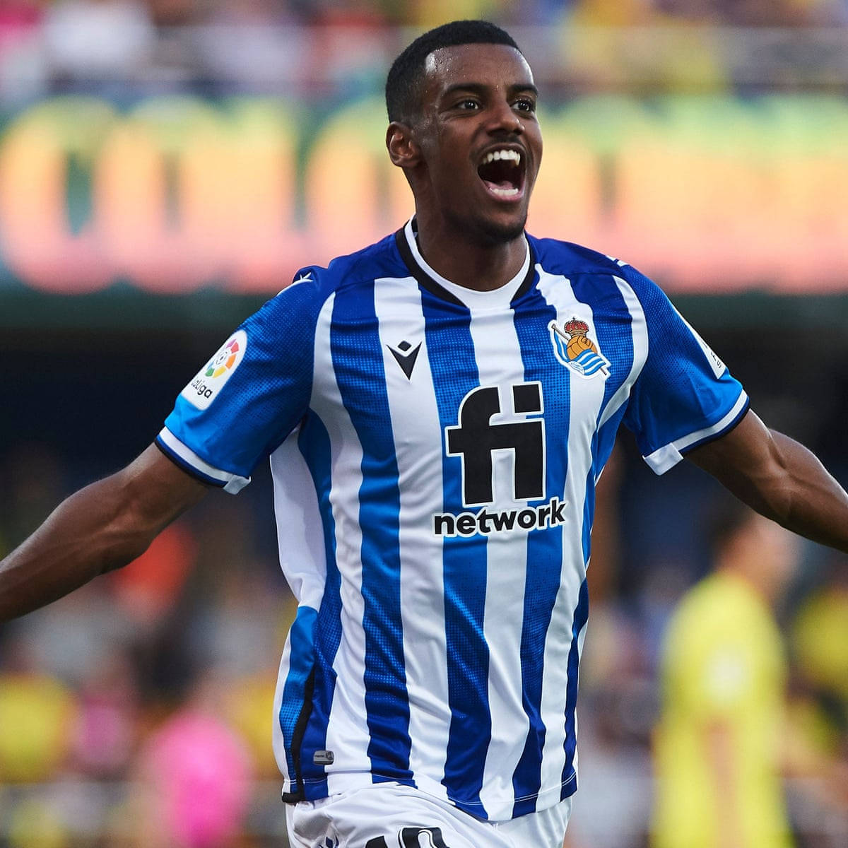Alexander Isak, blue and white striped jersey, celebrates, SD Desktop Wallpaper
