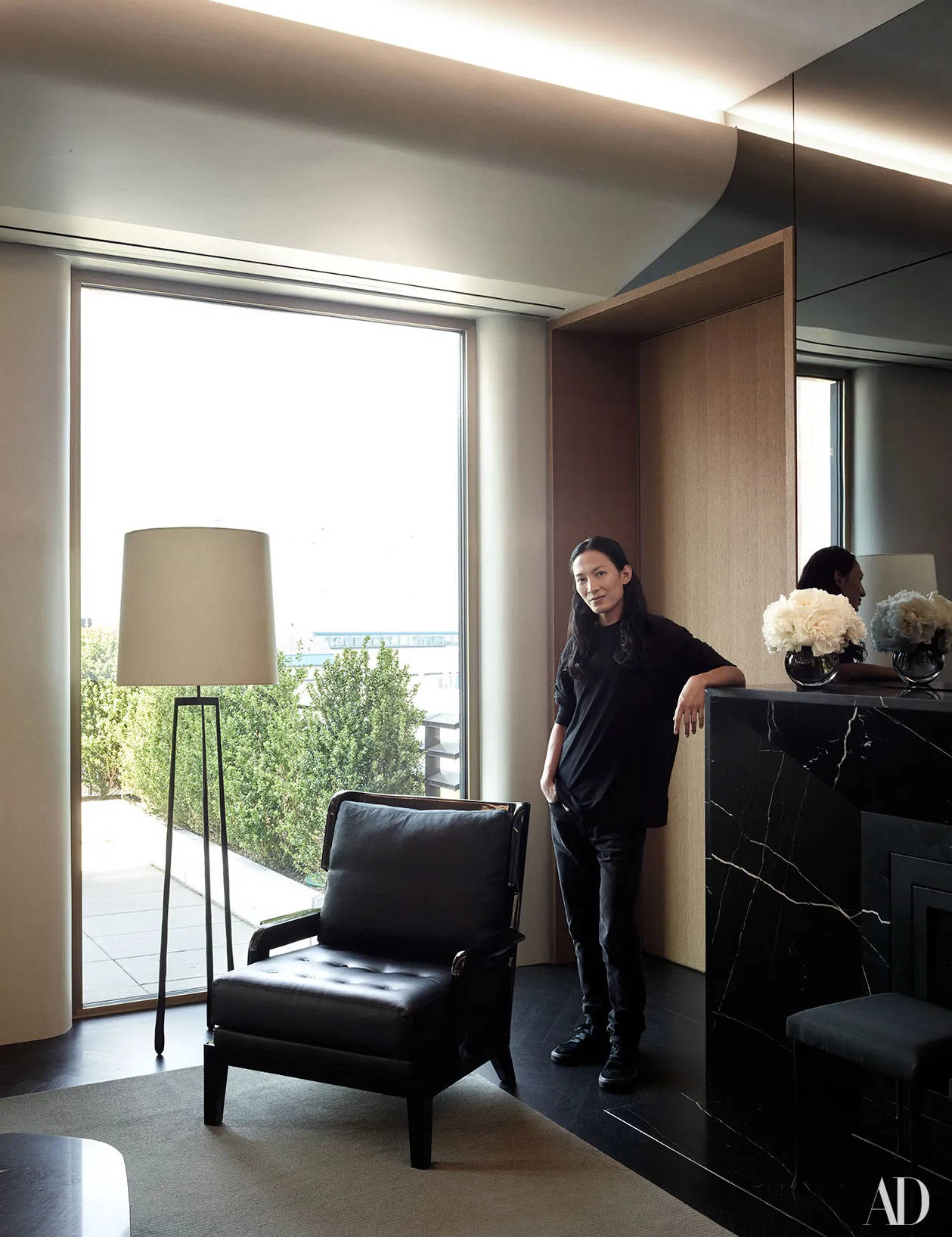 Alexander Wang, black marble fireplace, minimalist modern living room, HD Phone Wallpaper