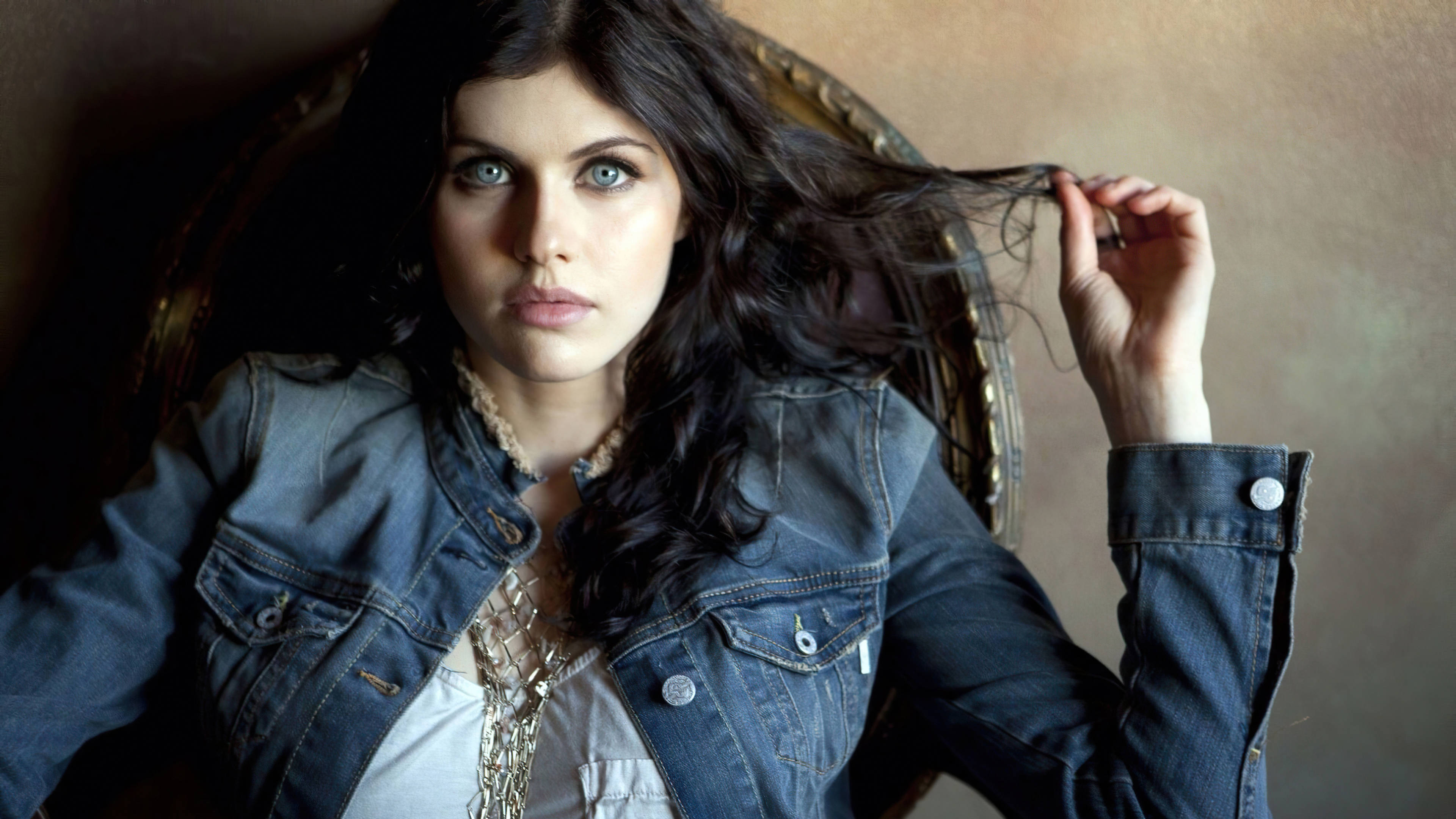 Alexandra Daddario, blue eyes, dark hair, 4K Desktop Wallpaper