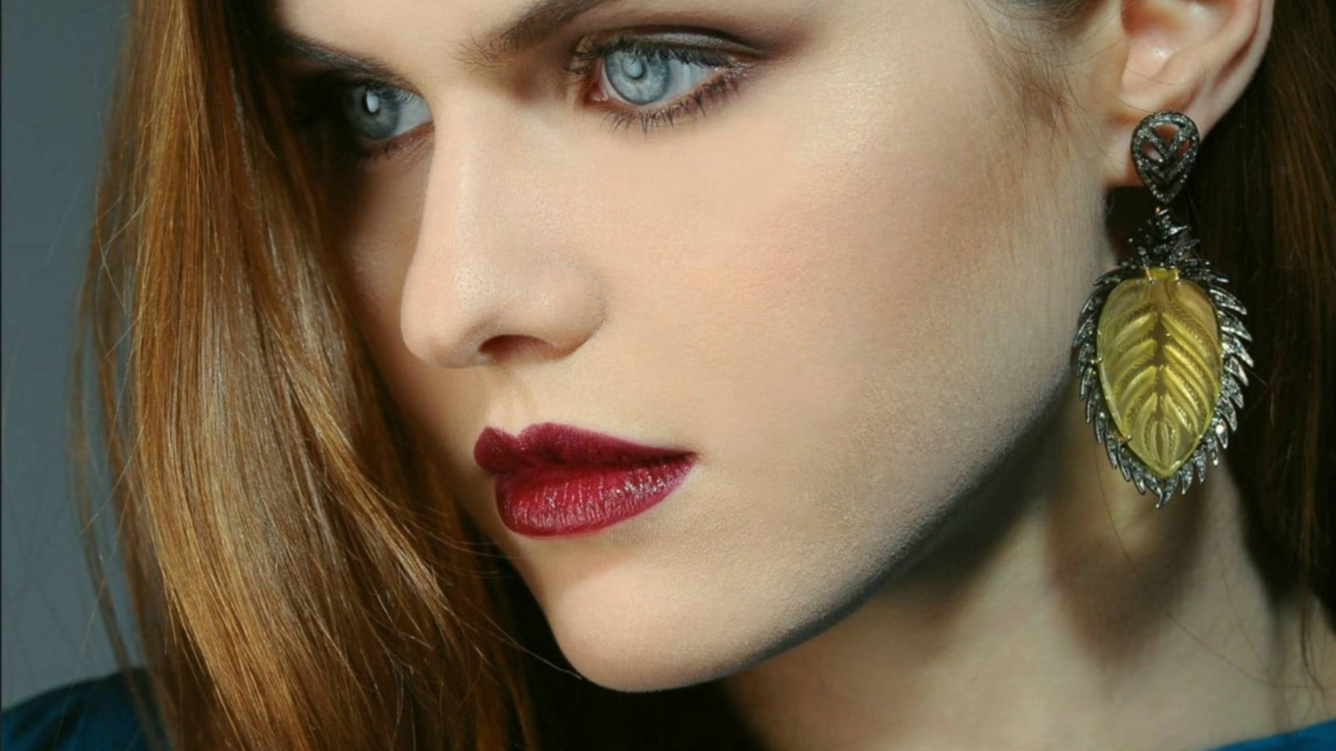 Alexandra Daddario, blue eyes, bold red lips, Full HD Desktop Wallpaper