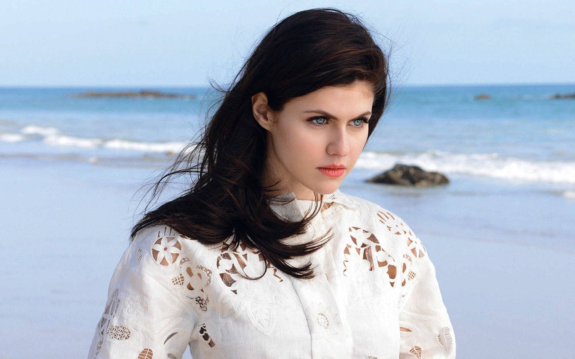 Alexandra Daddario, white lace blouse, beach, Full HD Desktop Wallpaper