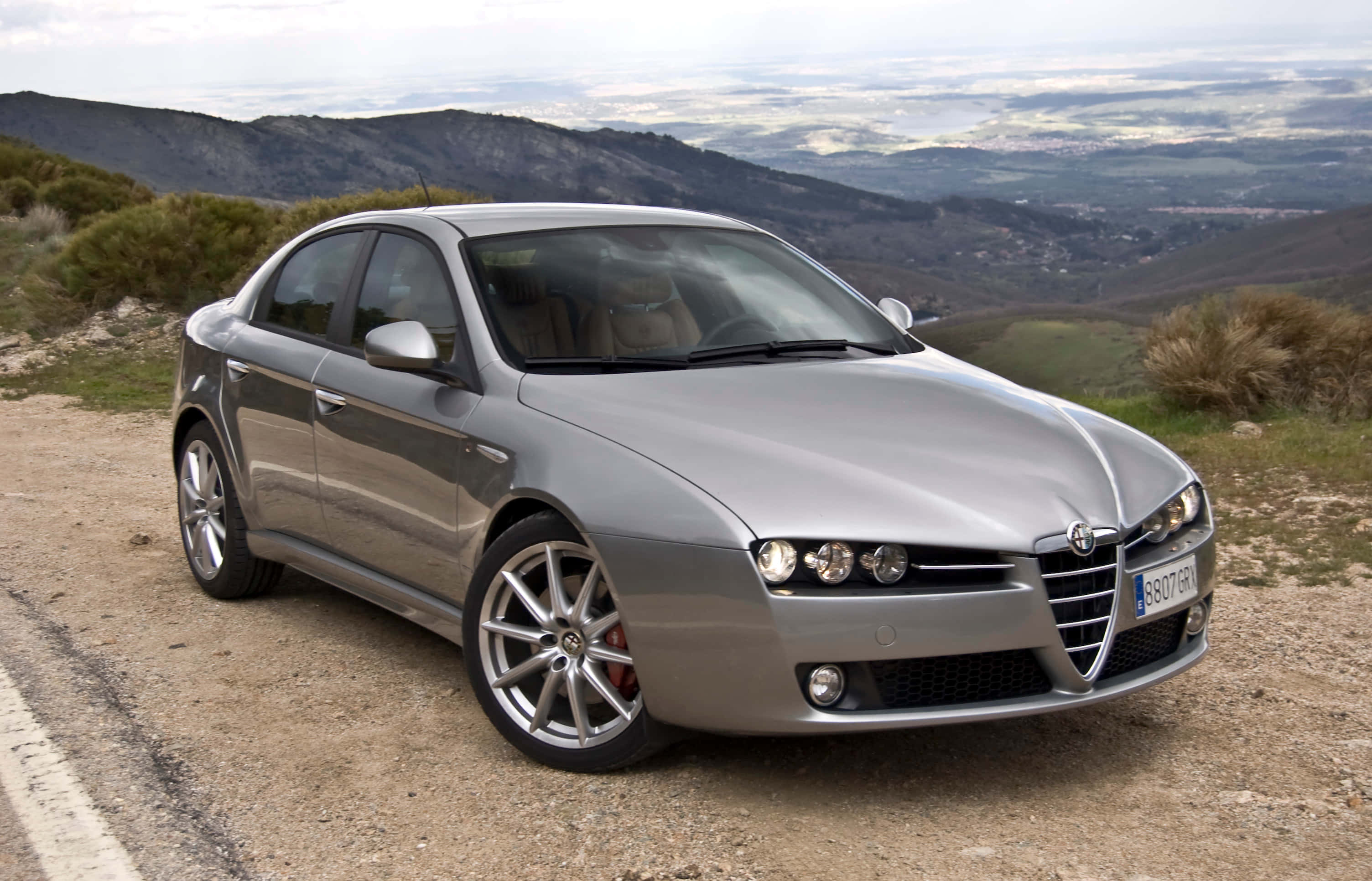 Alfa Romeo 159, silver, dirt road, 2K Desktop Wallpaper