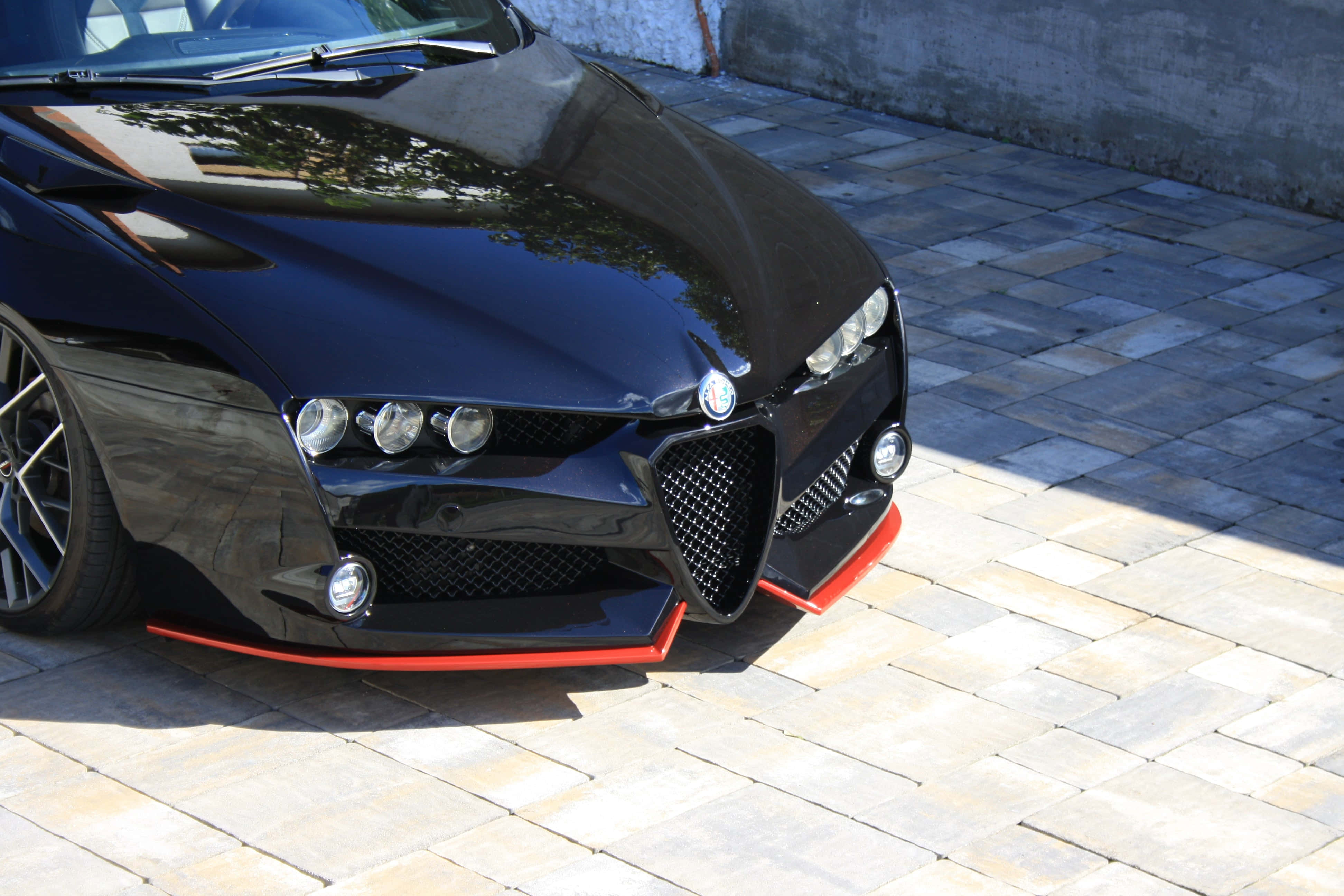 Alfa Romeo 159, sleek black, red accents, 4K Desktop Wallpaper