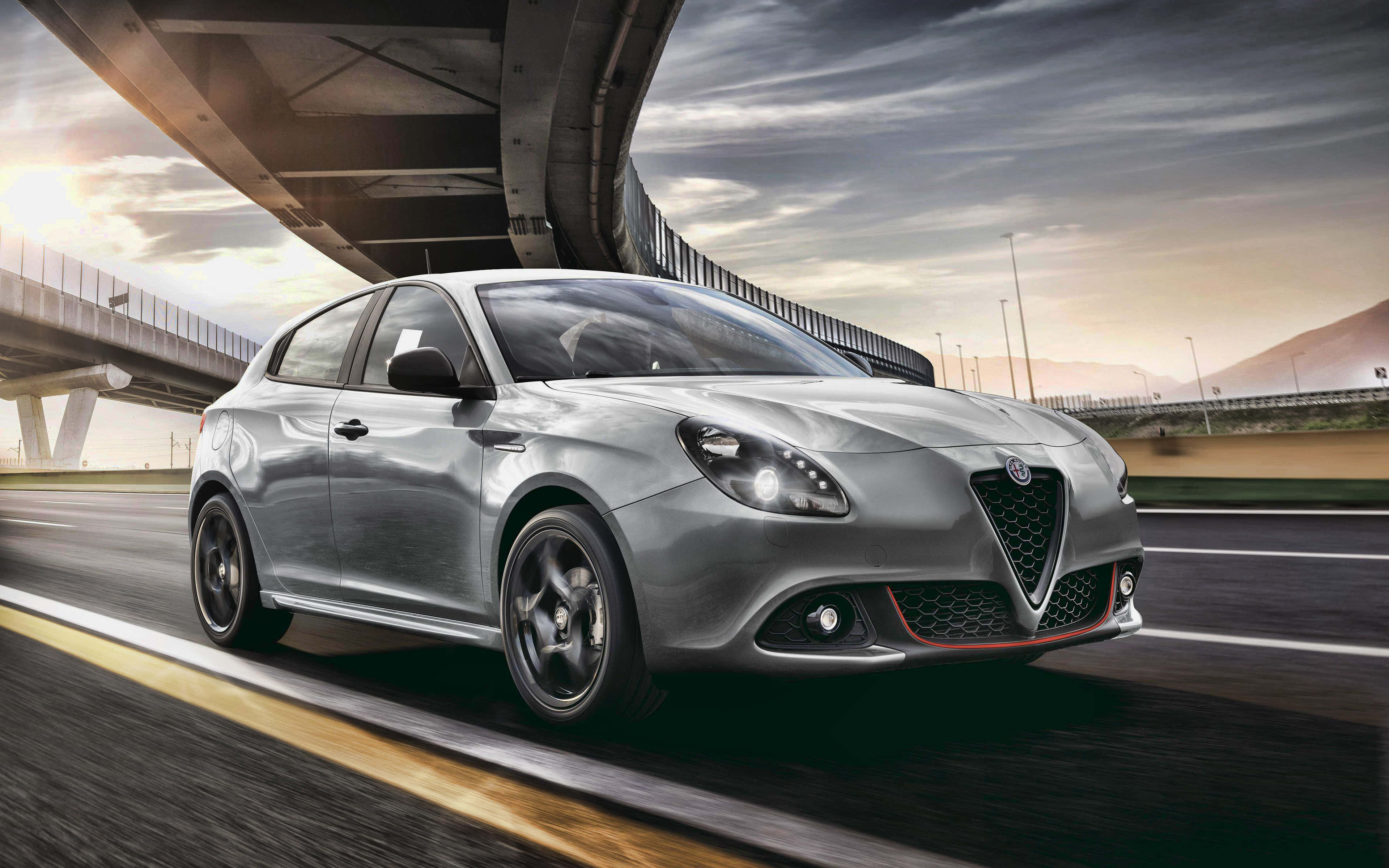 Alfa Romeo Giulietta, silver, concrete overpass, 4K Desktop Wallpaper